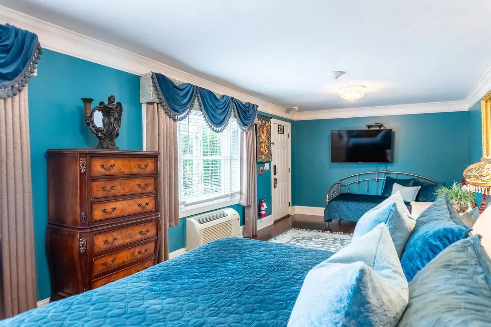 Bed in Belle Air Mansion and Inn Bed in Belle Air Mansion and Inn