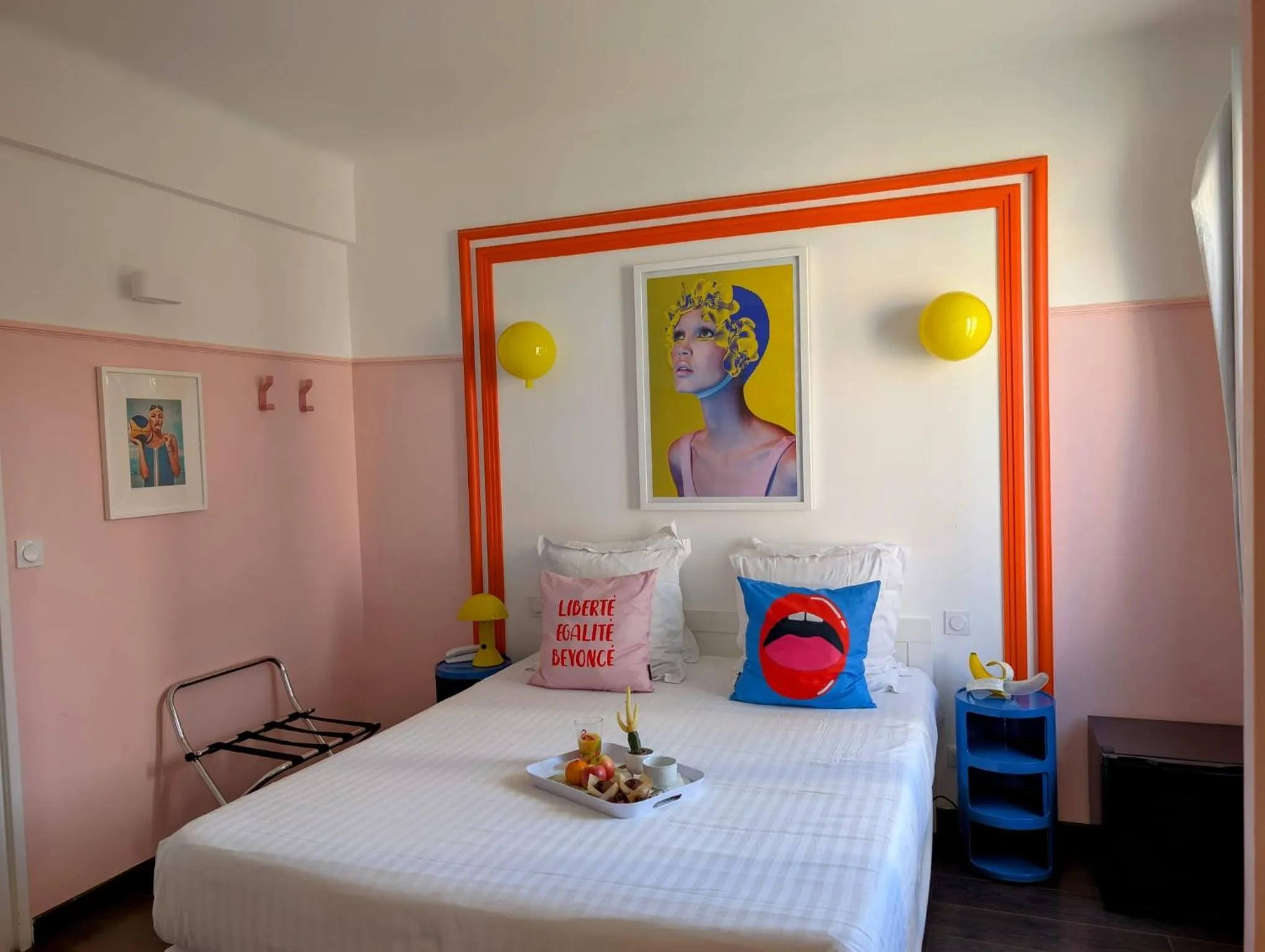 Photo of the whole room, Bed in Hôtel Mademoiselle