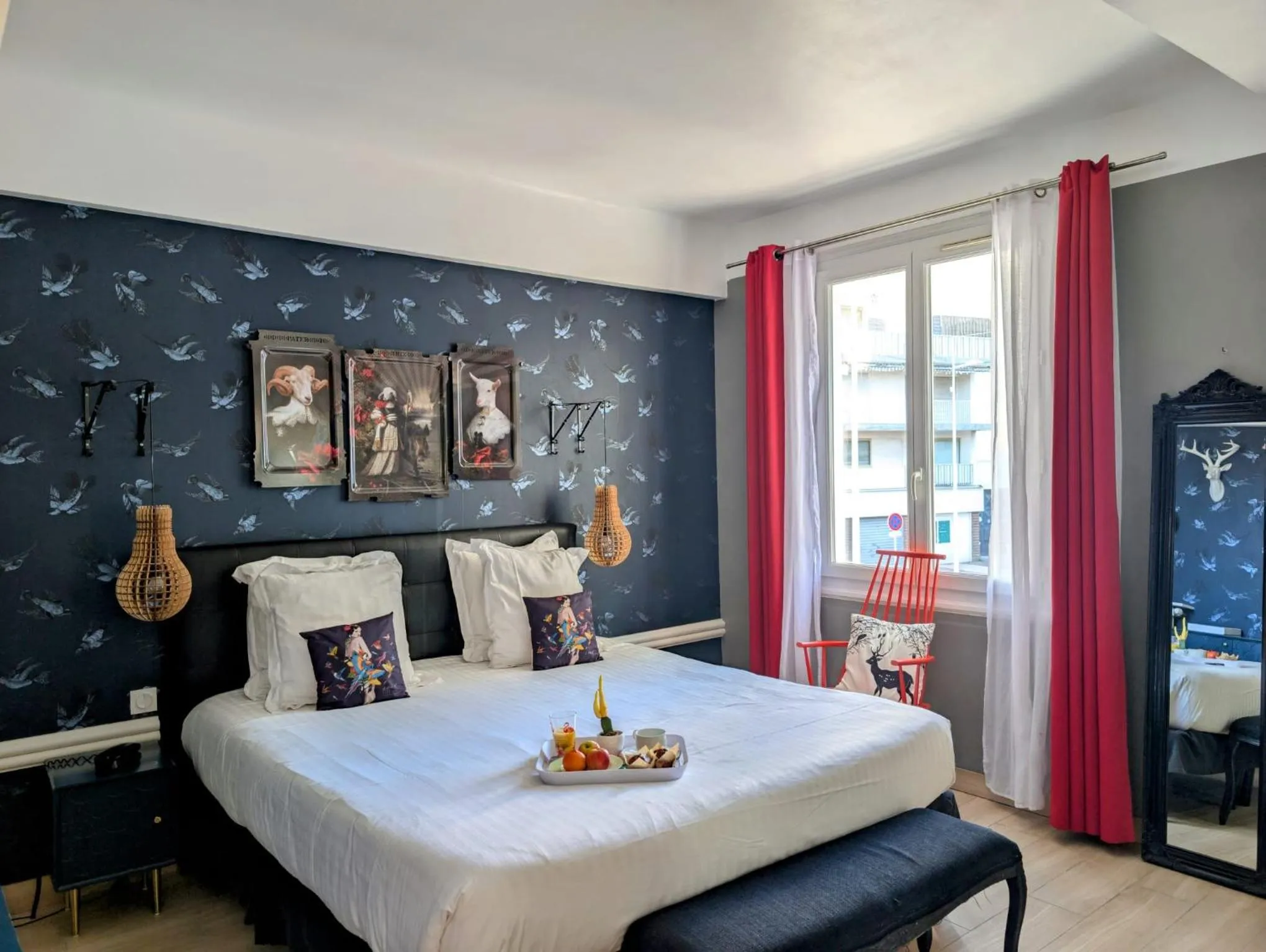 Photo of the whole room, Bed in Hôtel Mademoiselle