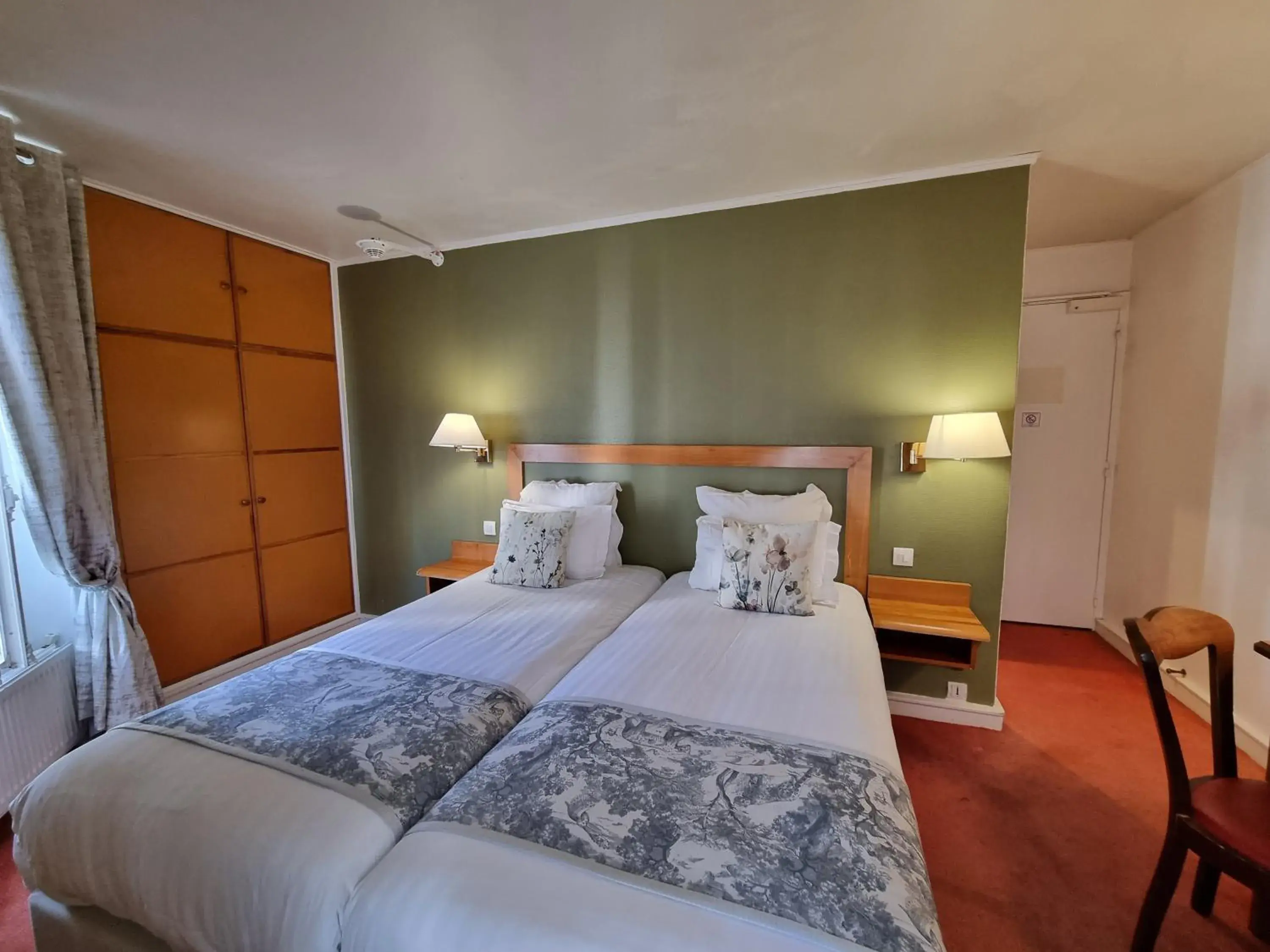 Standard Twin Room in Hôtel France Eiffel Standard Twin Room in Hôtel France Eiffel