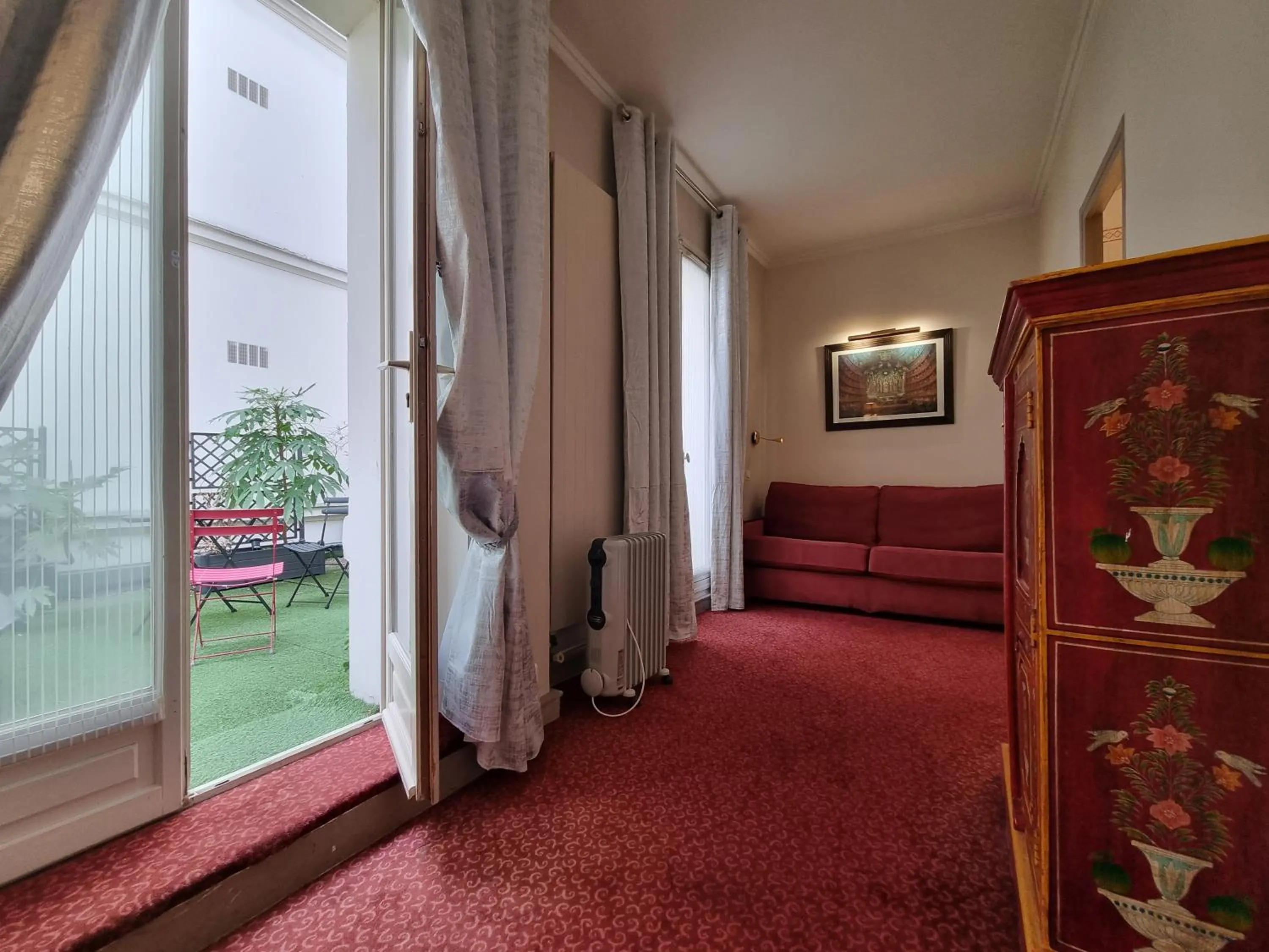 Living room in Hôtel France Eiffel