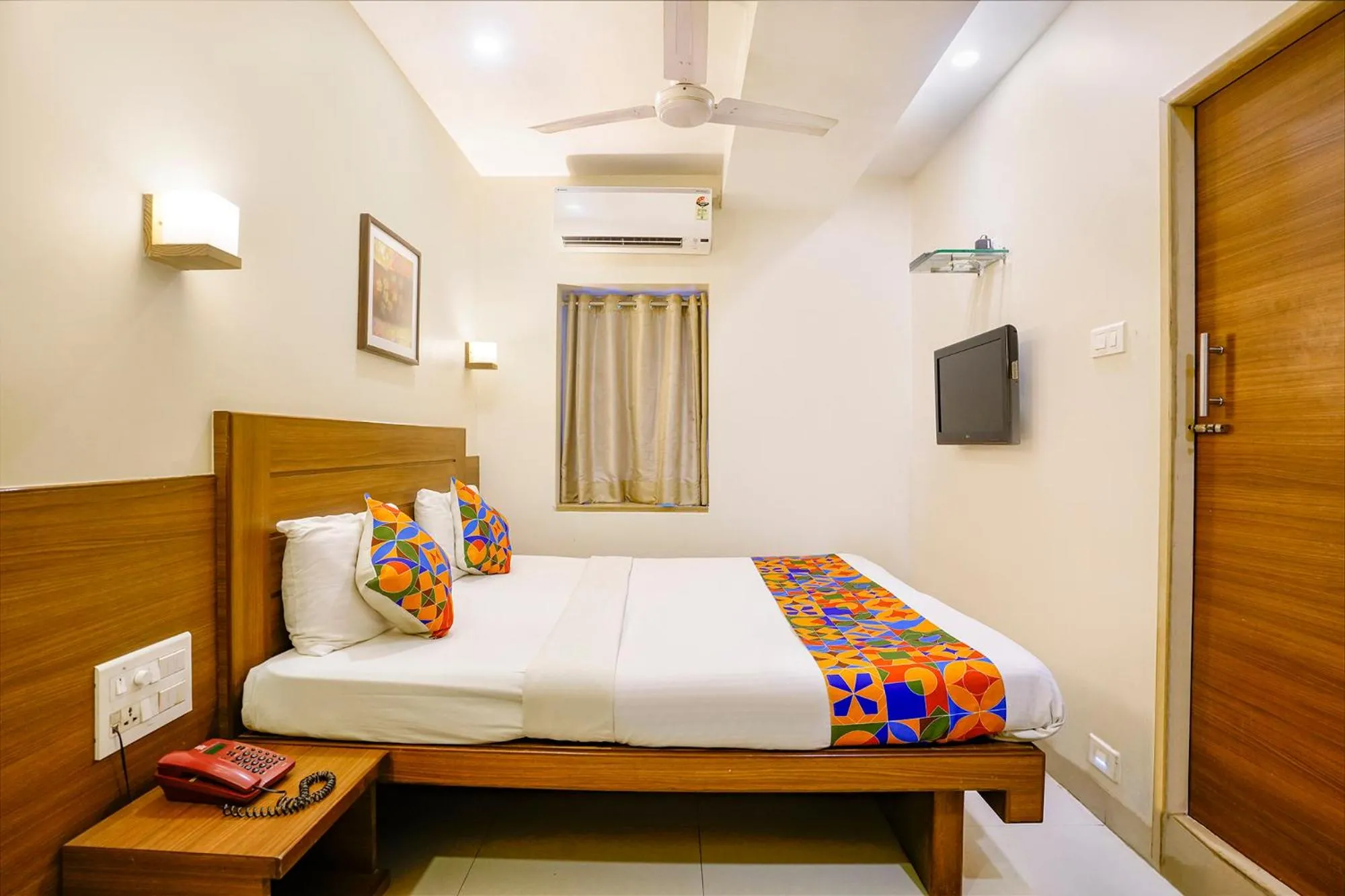 Bed in FabHotel Rahat
