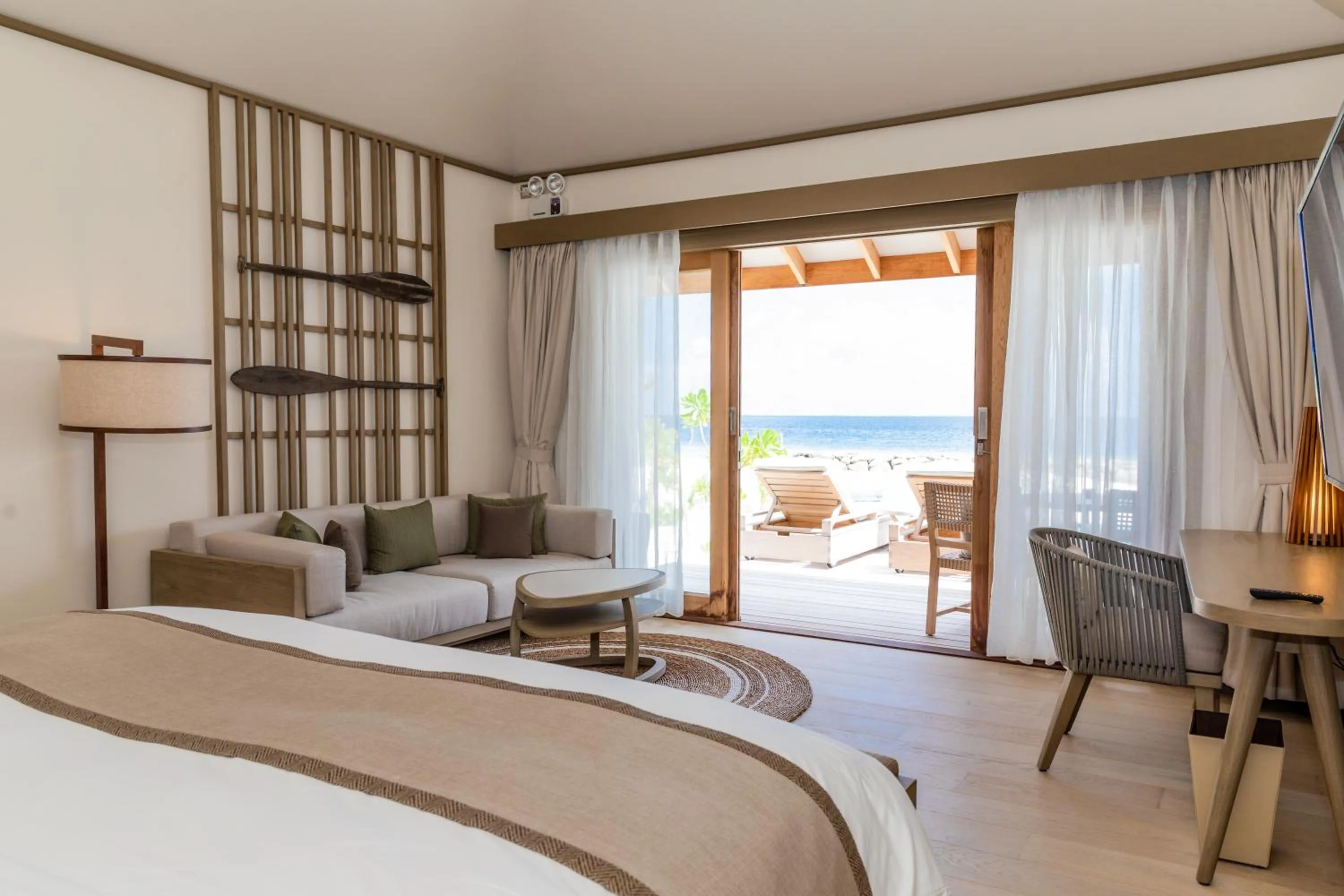 View (from property/room), Bed in Kagi Maldives Resort & Spa