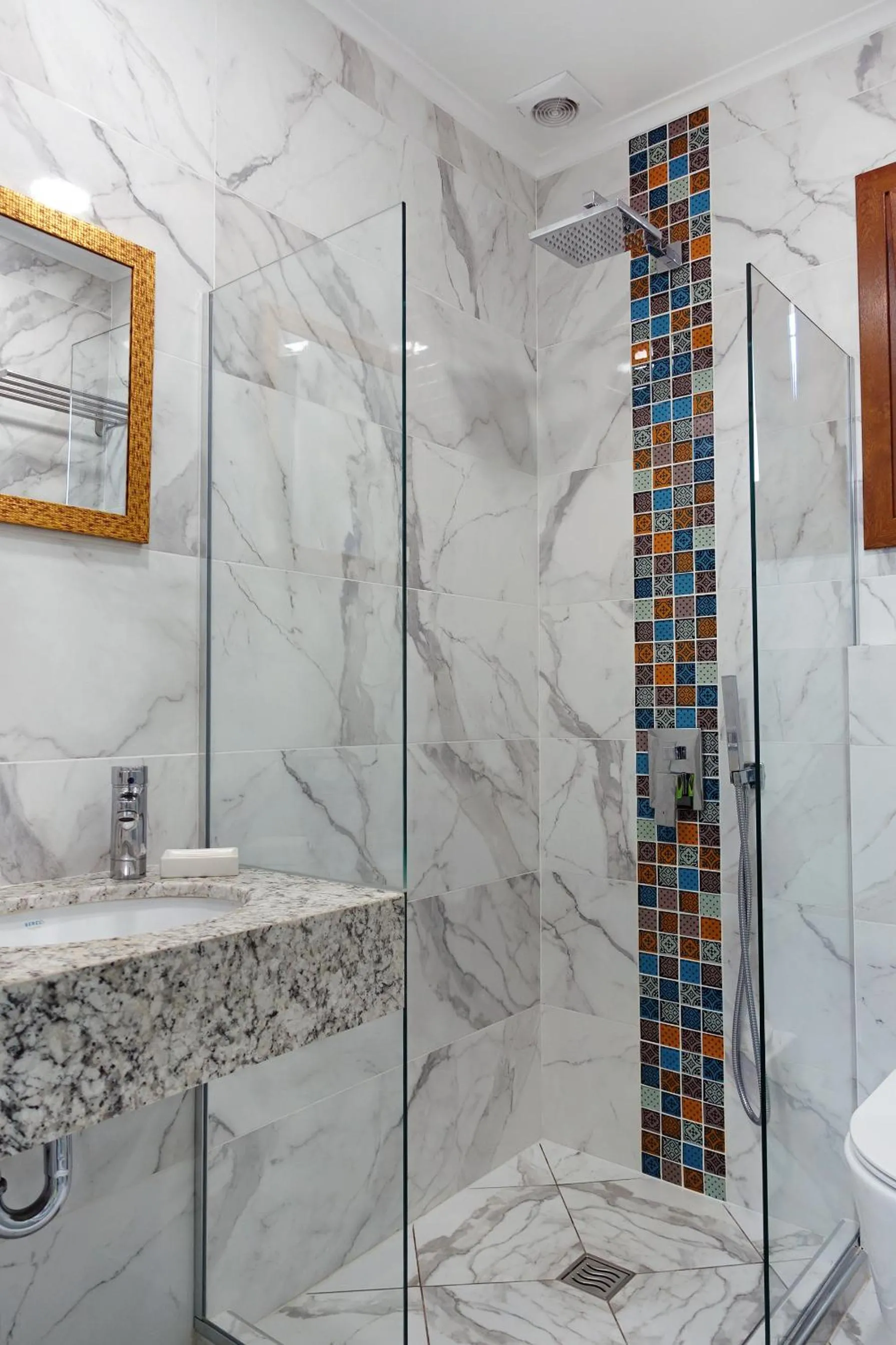 Bathroom in Okean Studios