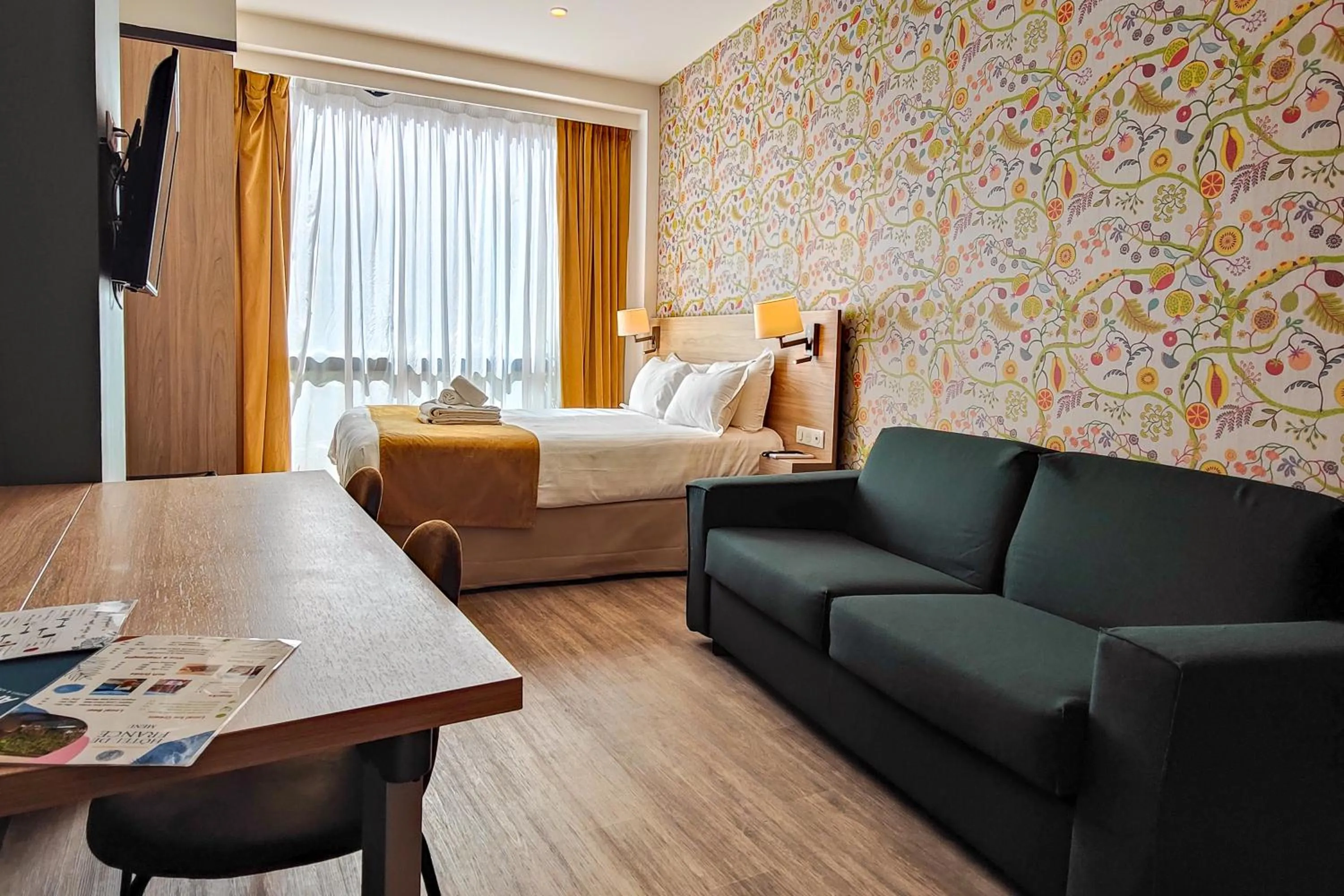 Photo of the whole room, Bed in Hôtel de France, un hôtel AMMI