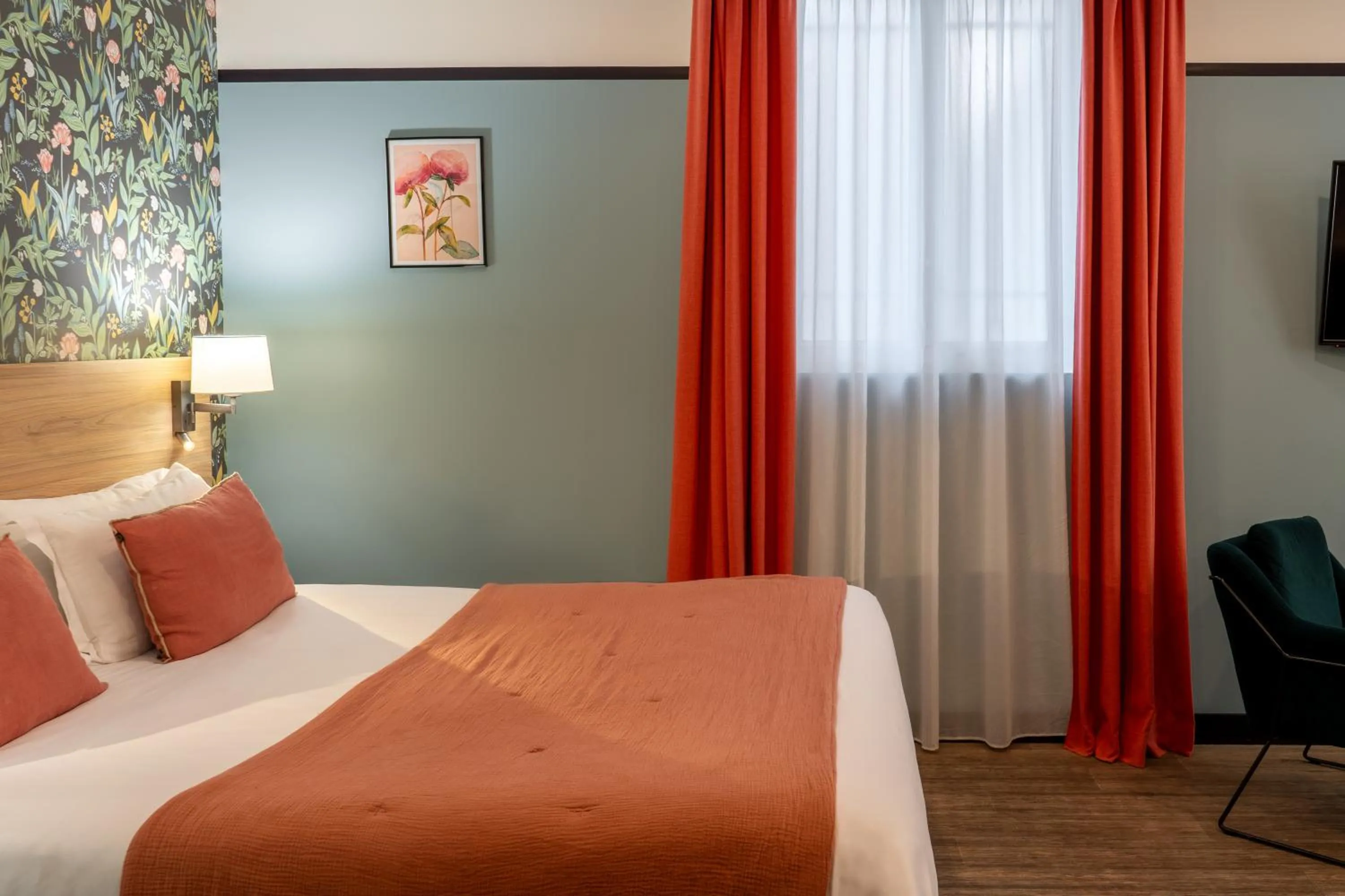 Bed in Hôtel de France, un hôtel AMMI