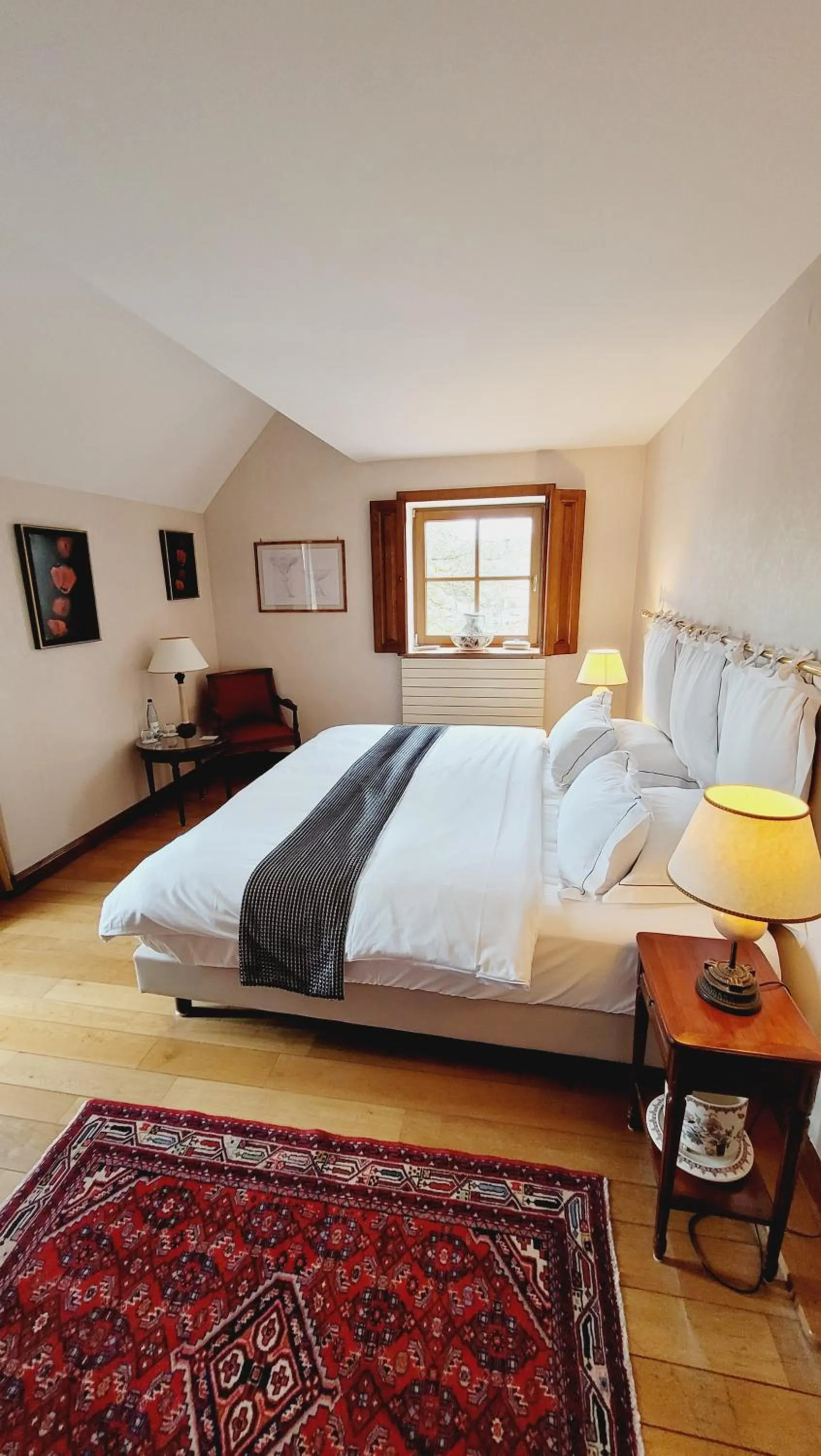 Photo of the whole room, Bed in Auberge Saint Walfrid Hôtel Restaurant & Spa