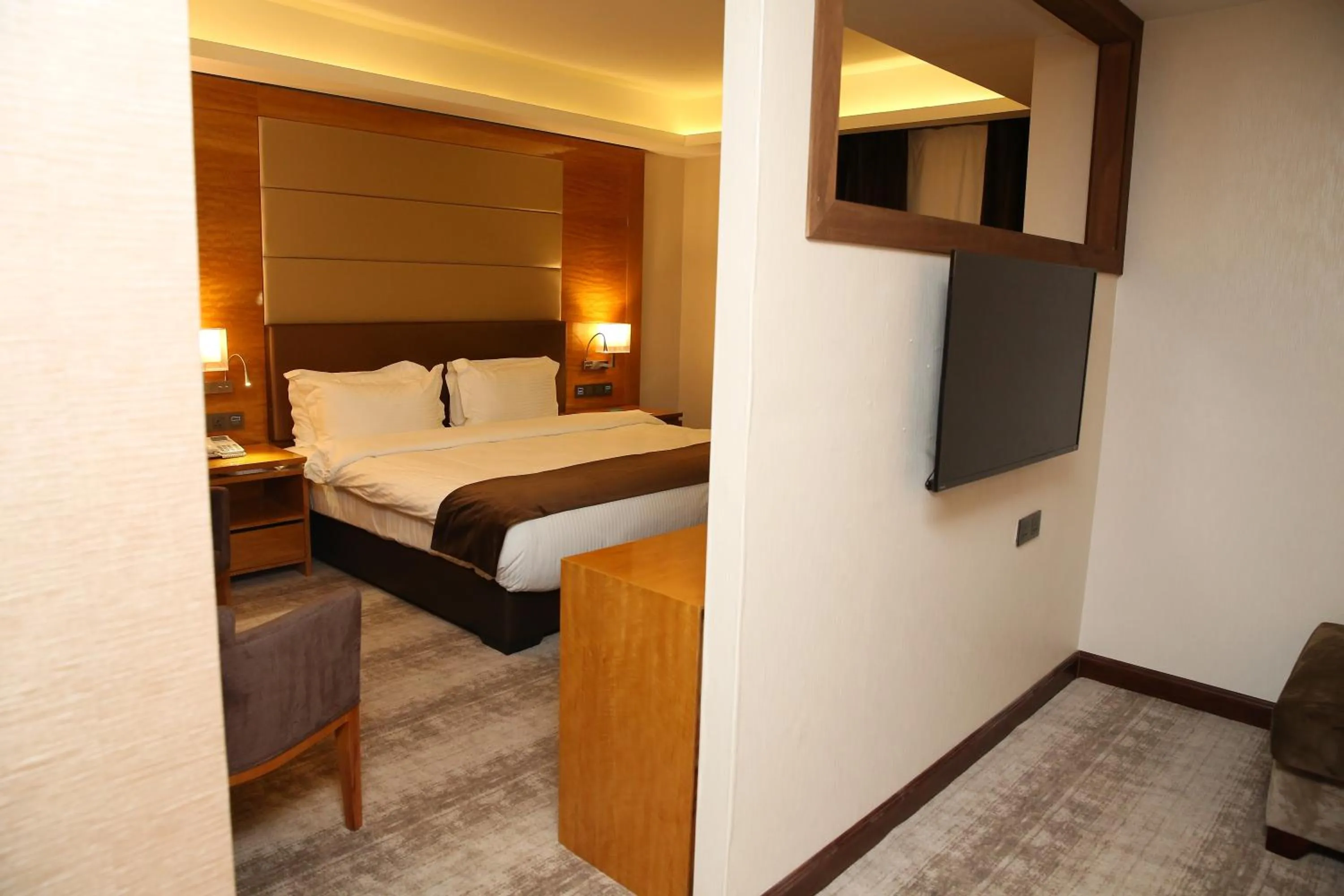 TV and multimedia, Bed in Gloria Hotel Amman