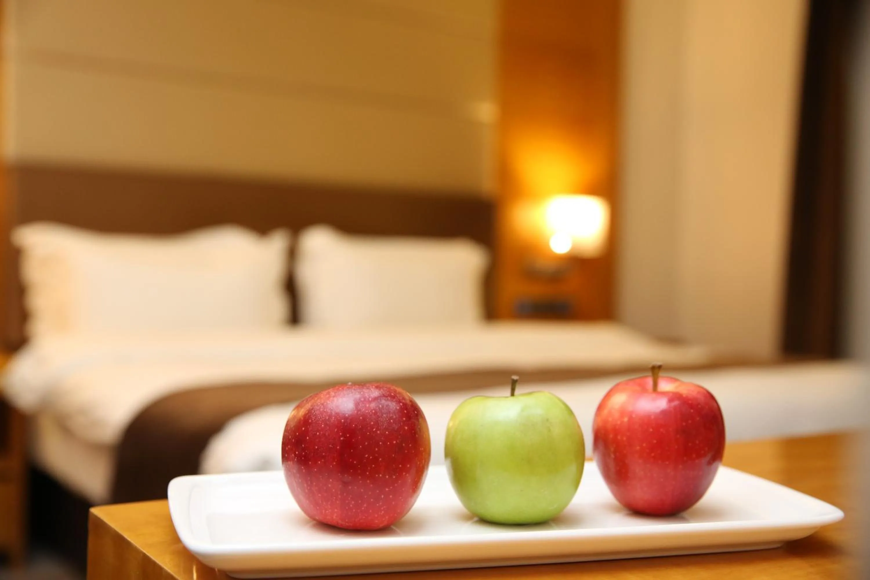 Food and drinks, Bed in Gloria Hotel Amman