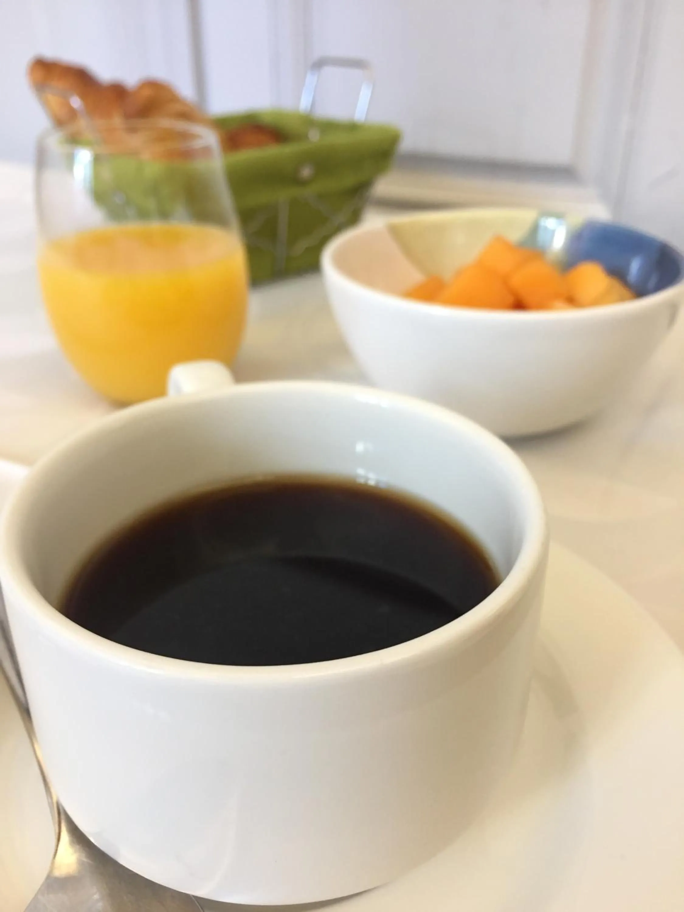 Continental breakfast in Hôtel De France - Restaurant L'insolite