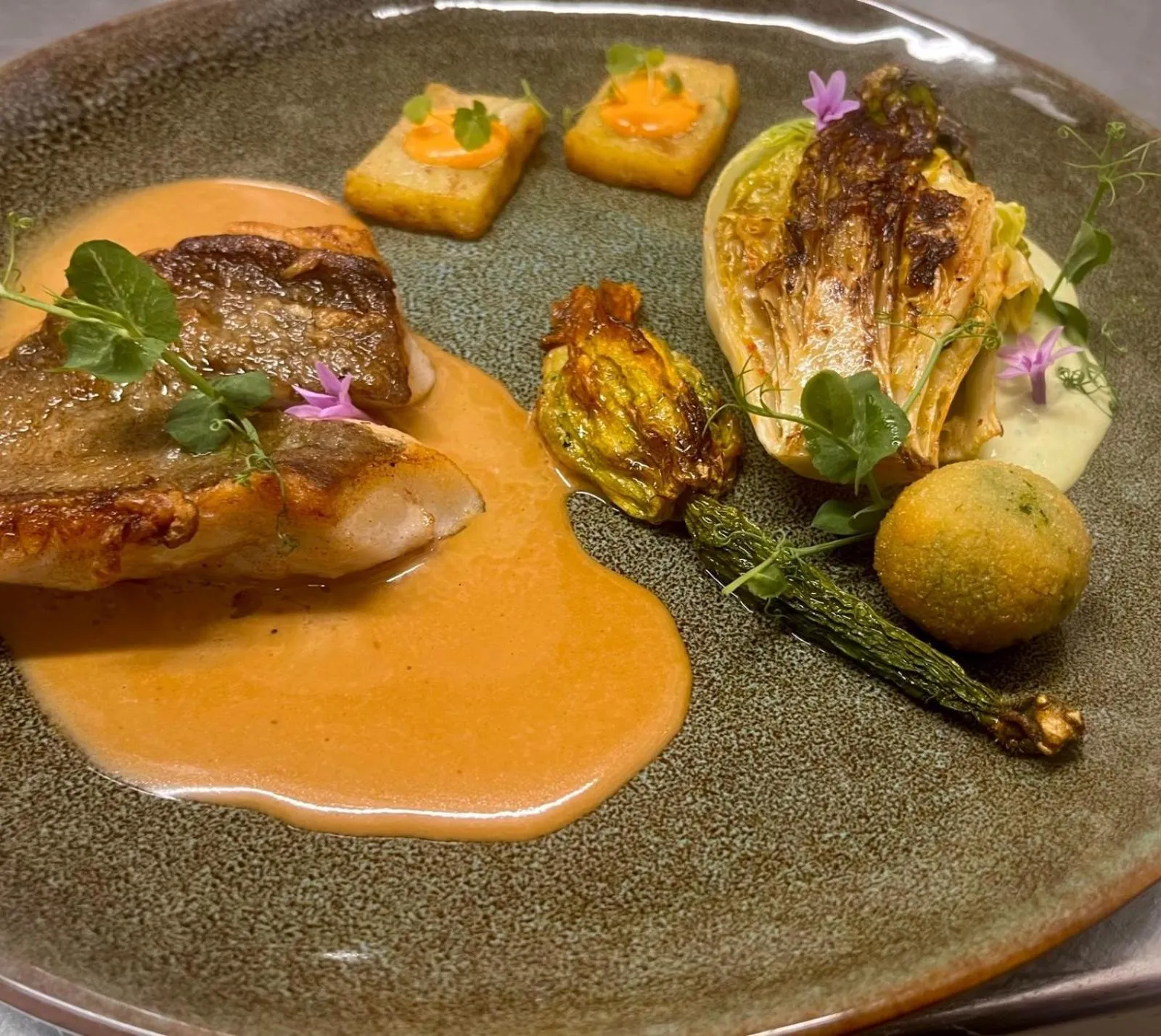 Restaurant/places to eat in Hôtel De France - Restaurant L'insolite