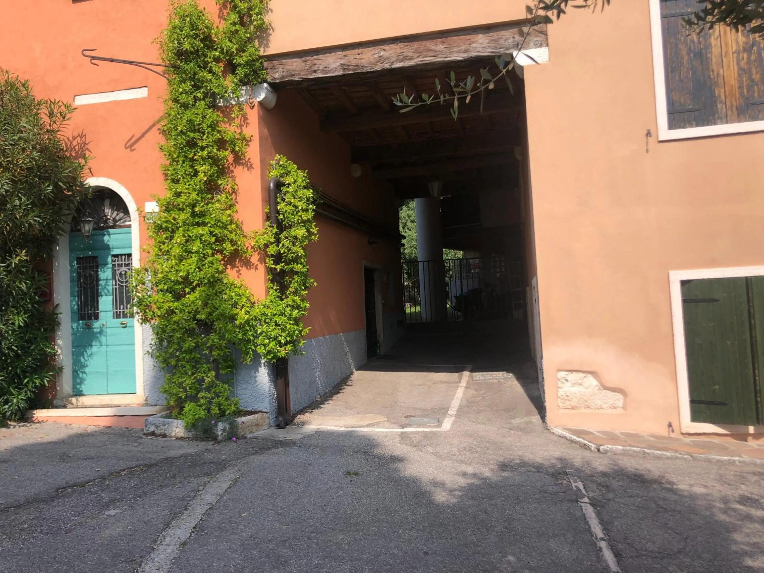 Parking in La Casetta di Alvaro