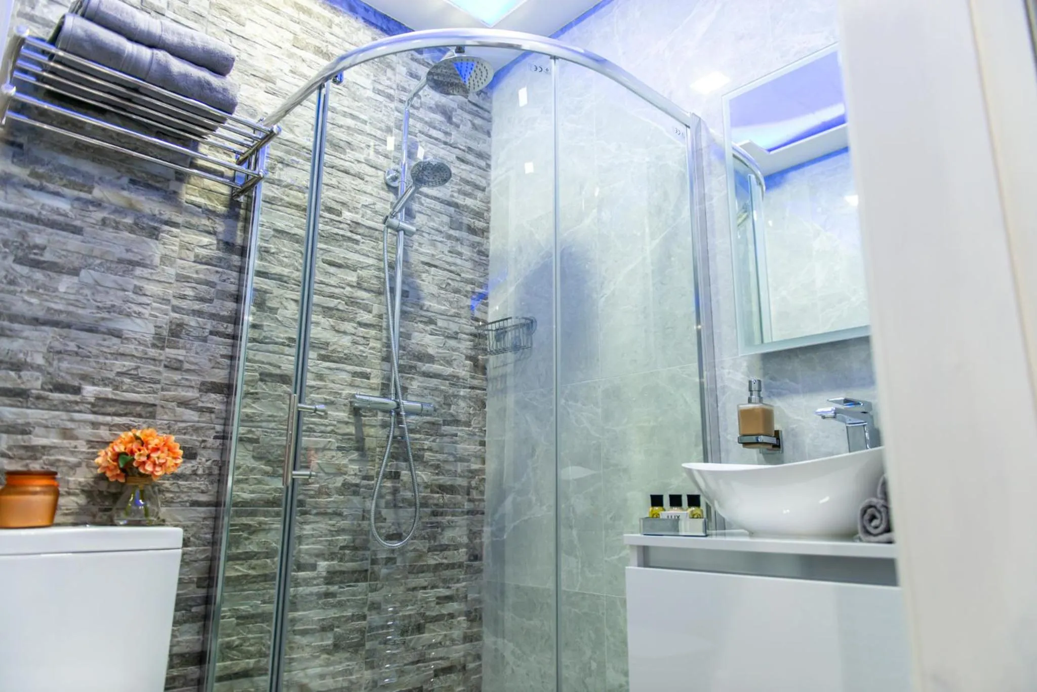 Bathroom in Aphrodite Suites