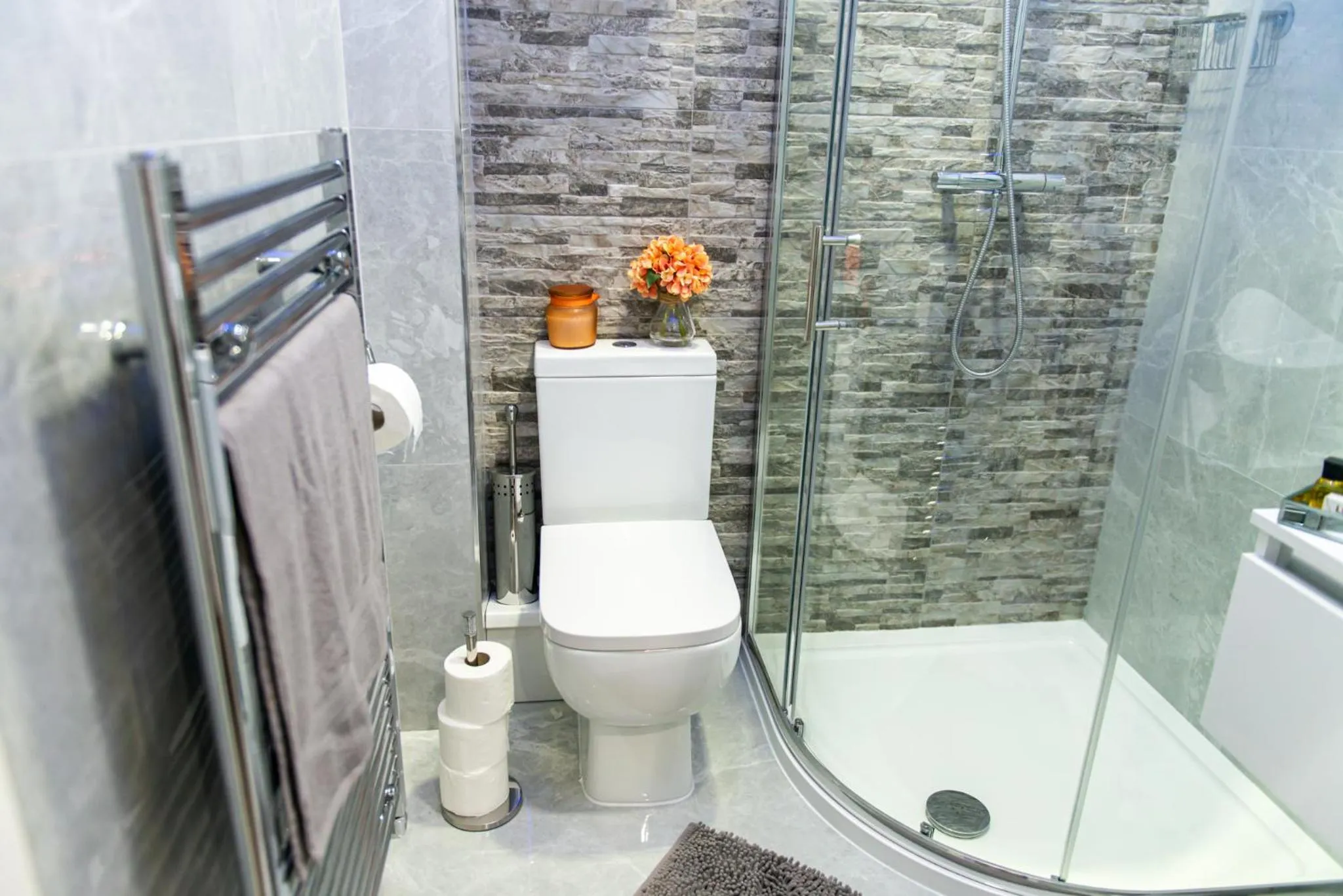 Bathroom in Aphrodite Suites