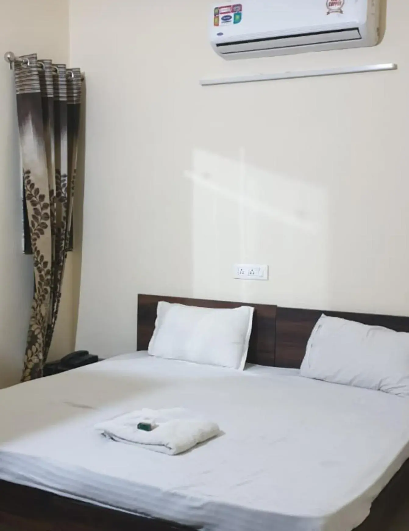 Double Room in Aanantham by Maliks Double Room in Aanantham by Maliks