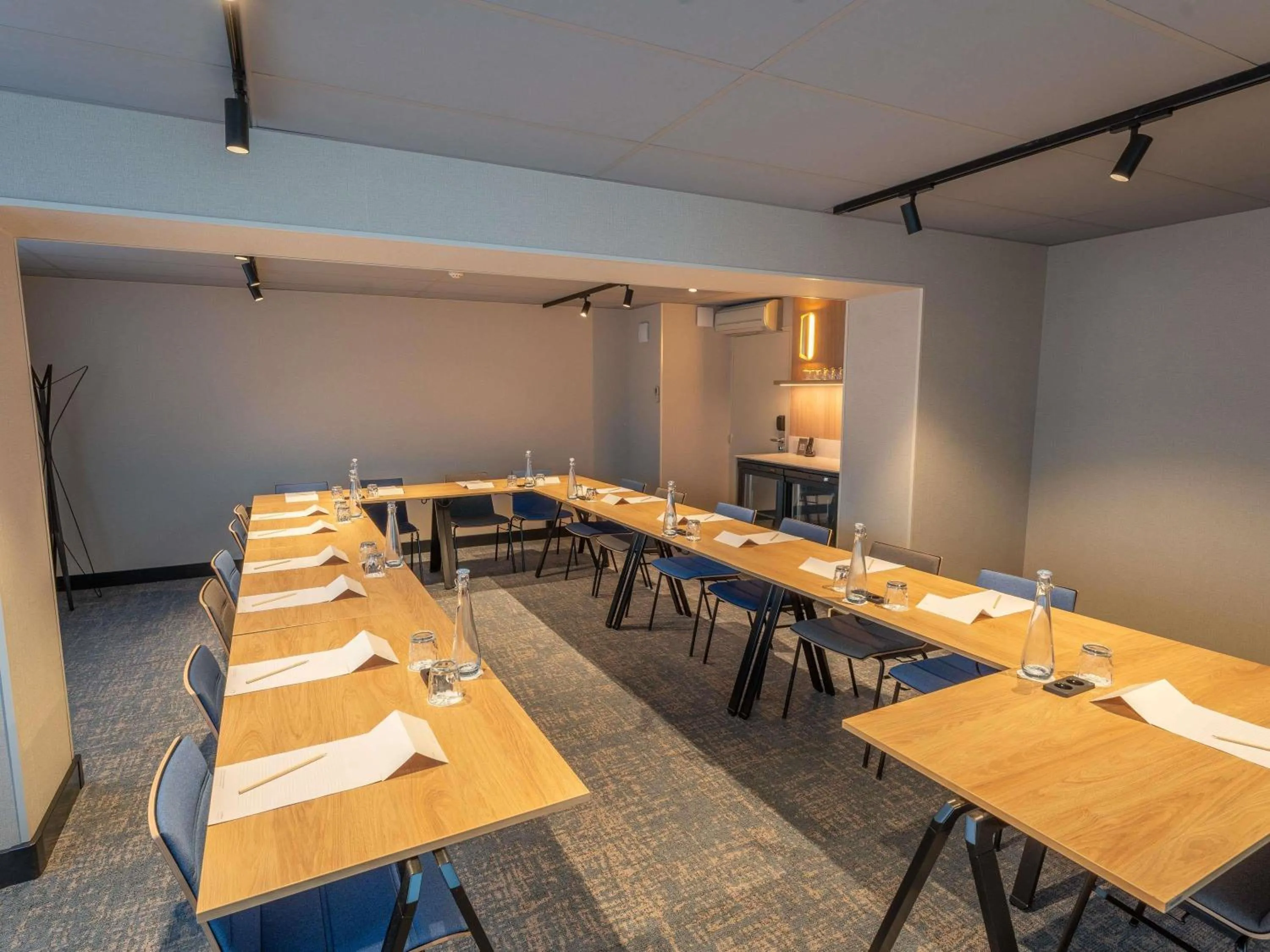 Meeting/conference room in Novotel Angers Lac de Maine