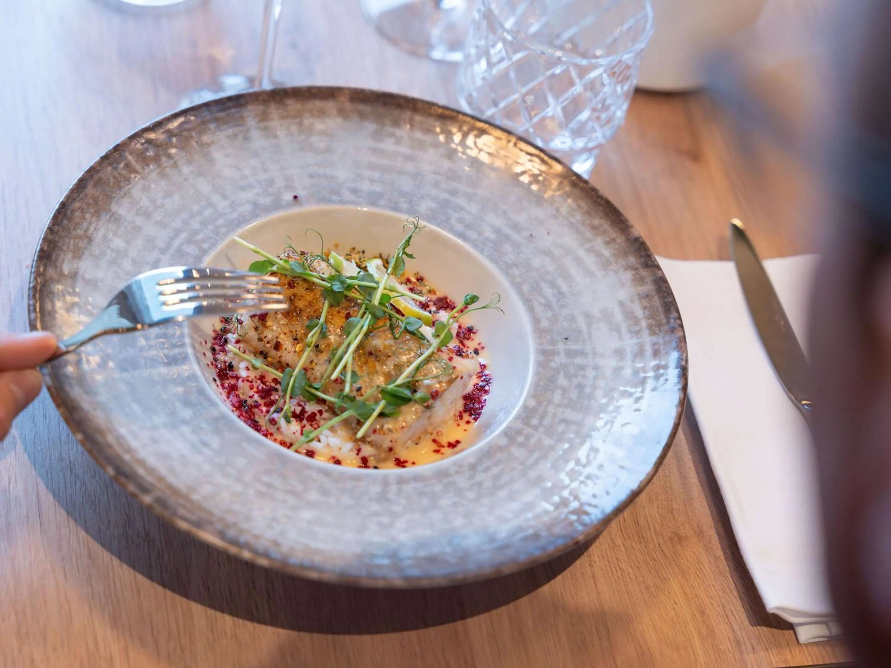 Restaurant/places to eat in Hotel Mercure Angers Lac De Maine