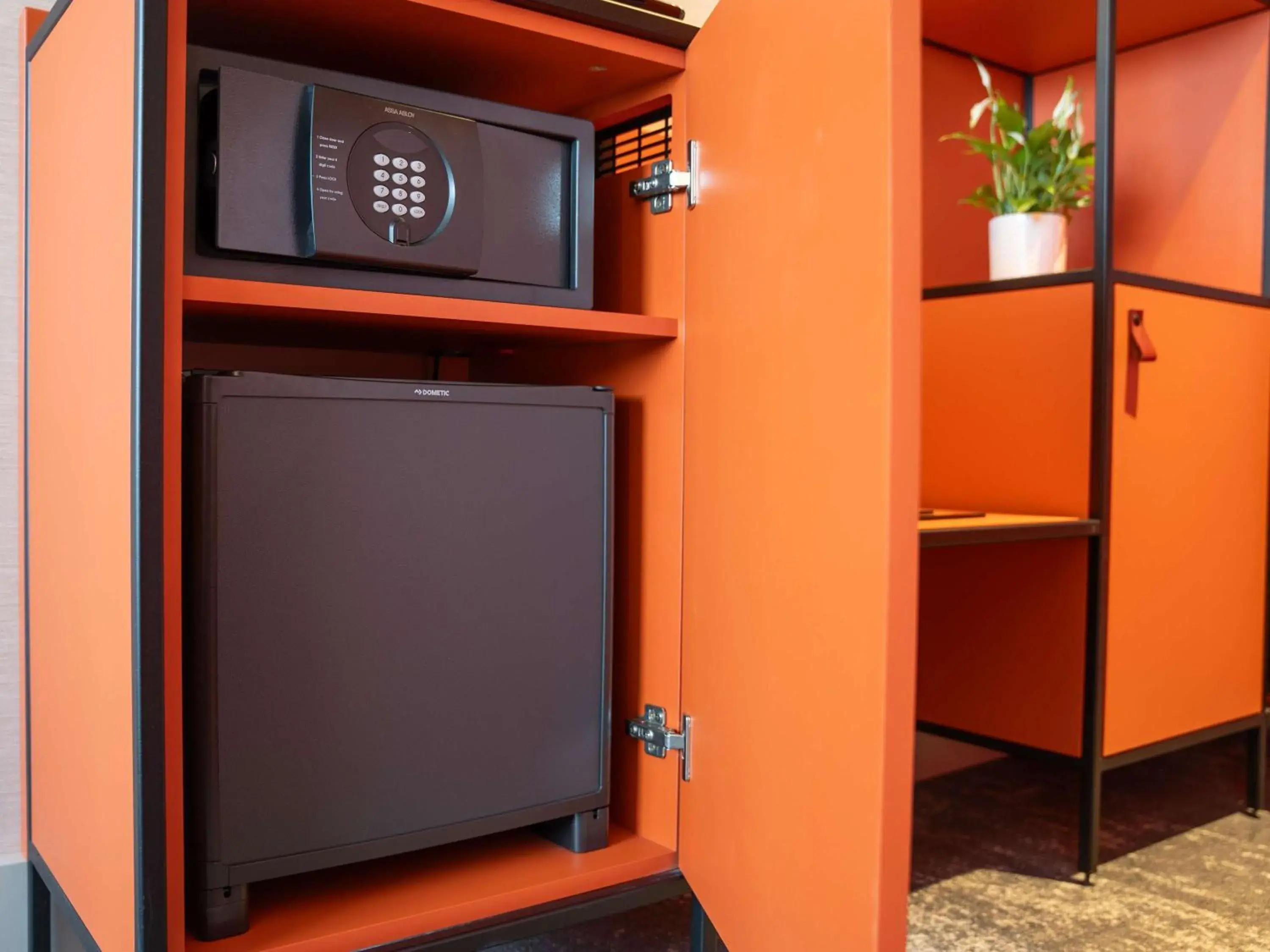 Bedroom in Hotel Mercure Angers Lac De Maine Bedroom in Hotel Mercure Angers Lac De Maine