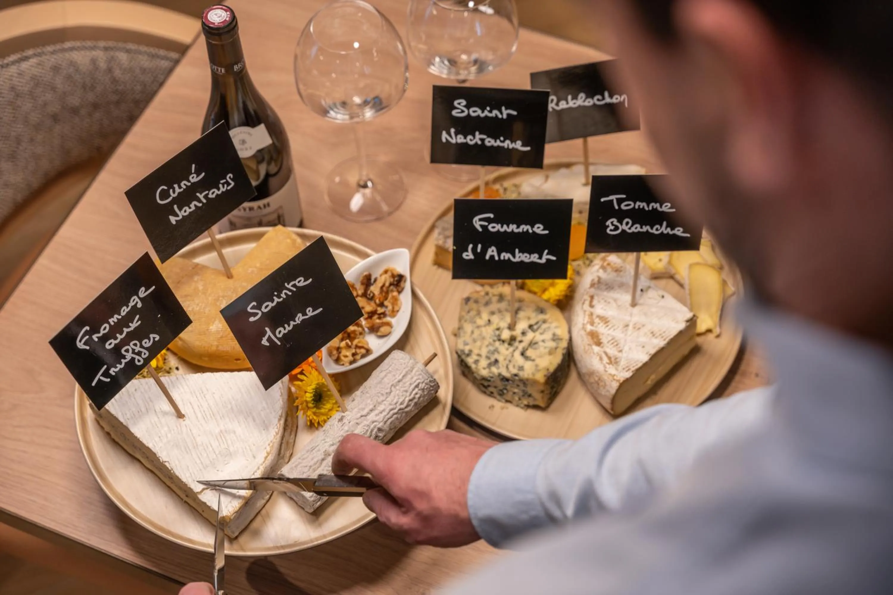 Restaurant/places to eat in Hotel Mercure Angers Lac De Maine