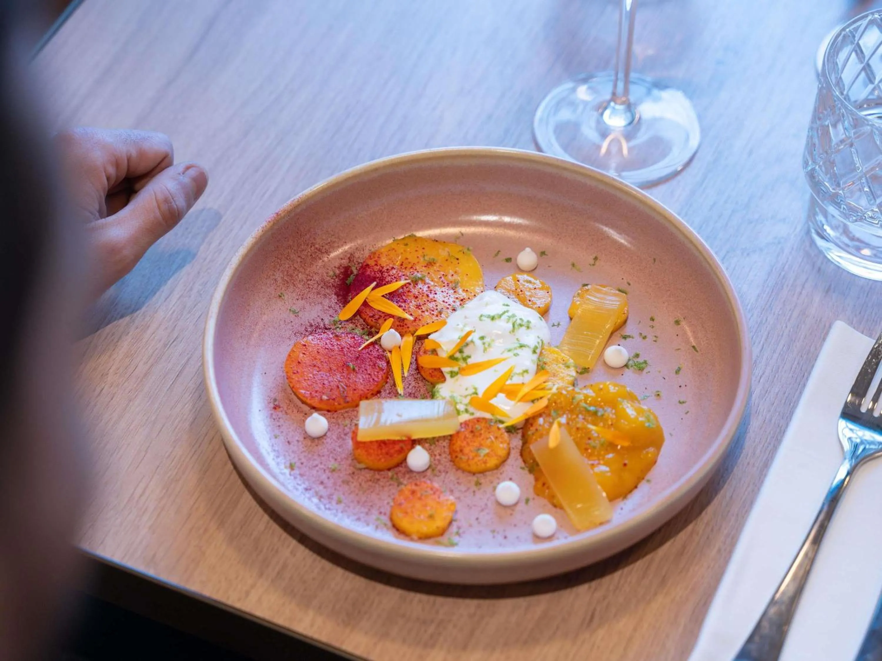 Restaurant/places to eat in Novotel Angers Lac de Maine