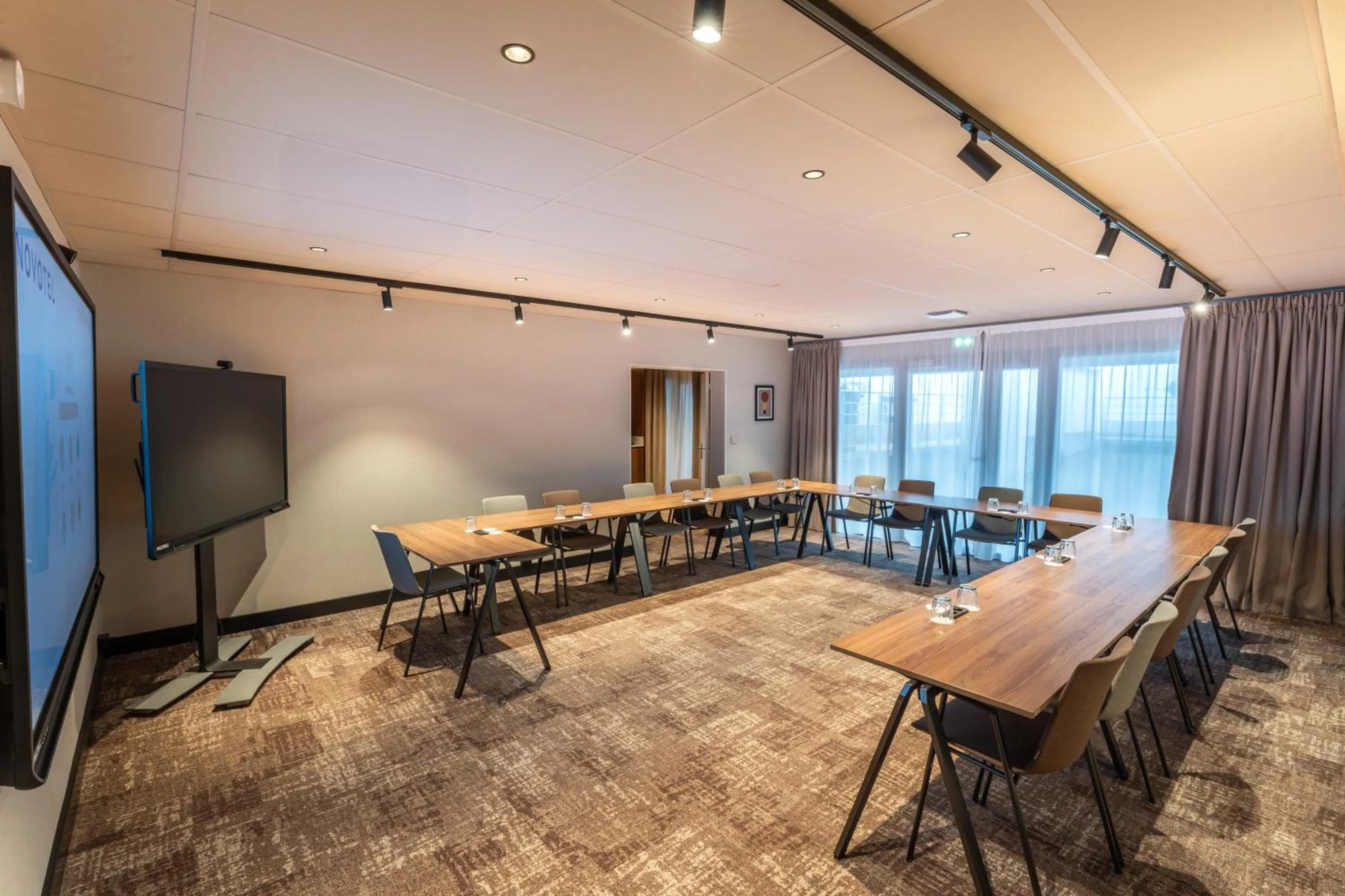 Meeting/conference room in Hotel Mercure Angers Lac De Maine