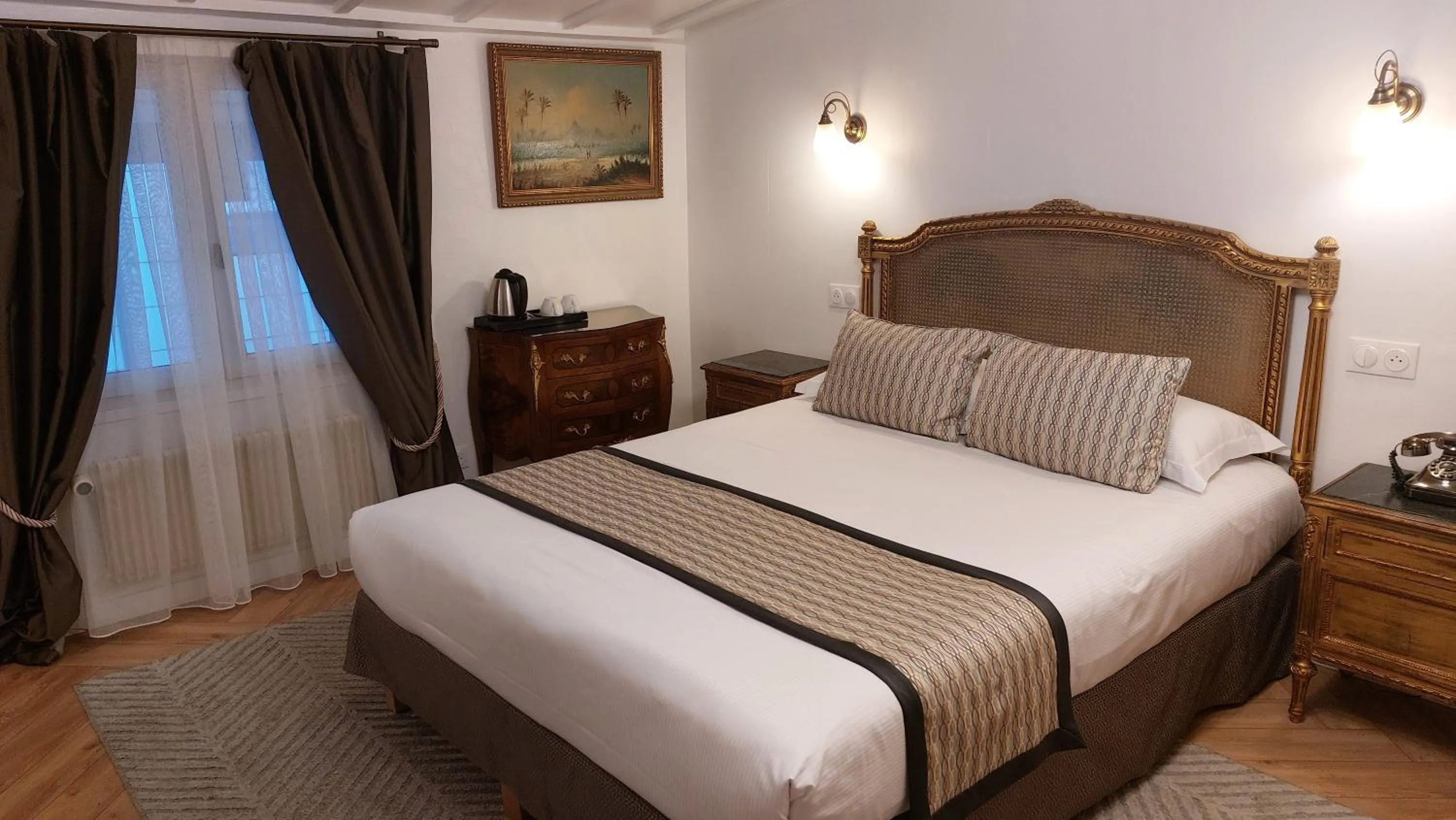 Bedroom, Bed in Hotel Dandy Rouen centre