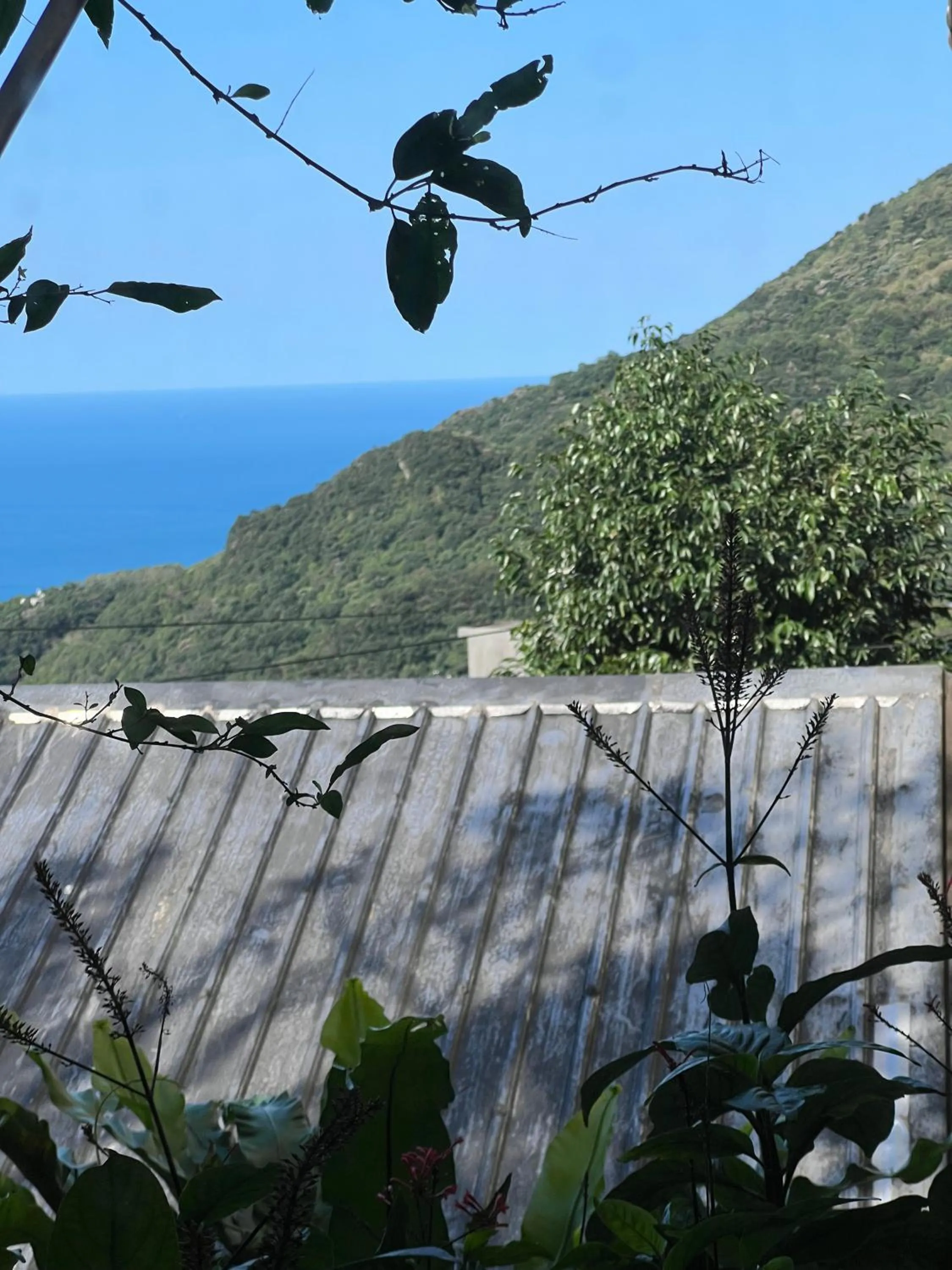 Double Room with Mountain View and Bath in Twilight House