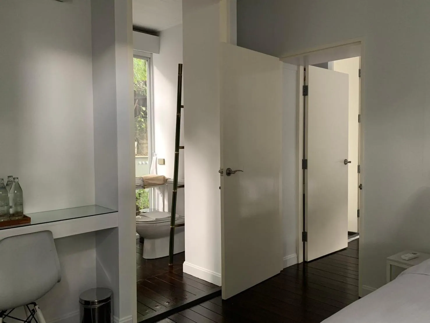 Bedroom, Bed in Cochet