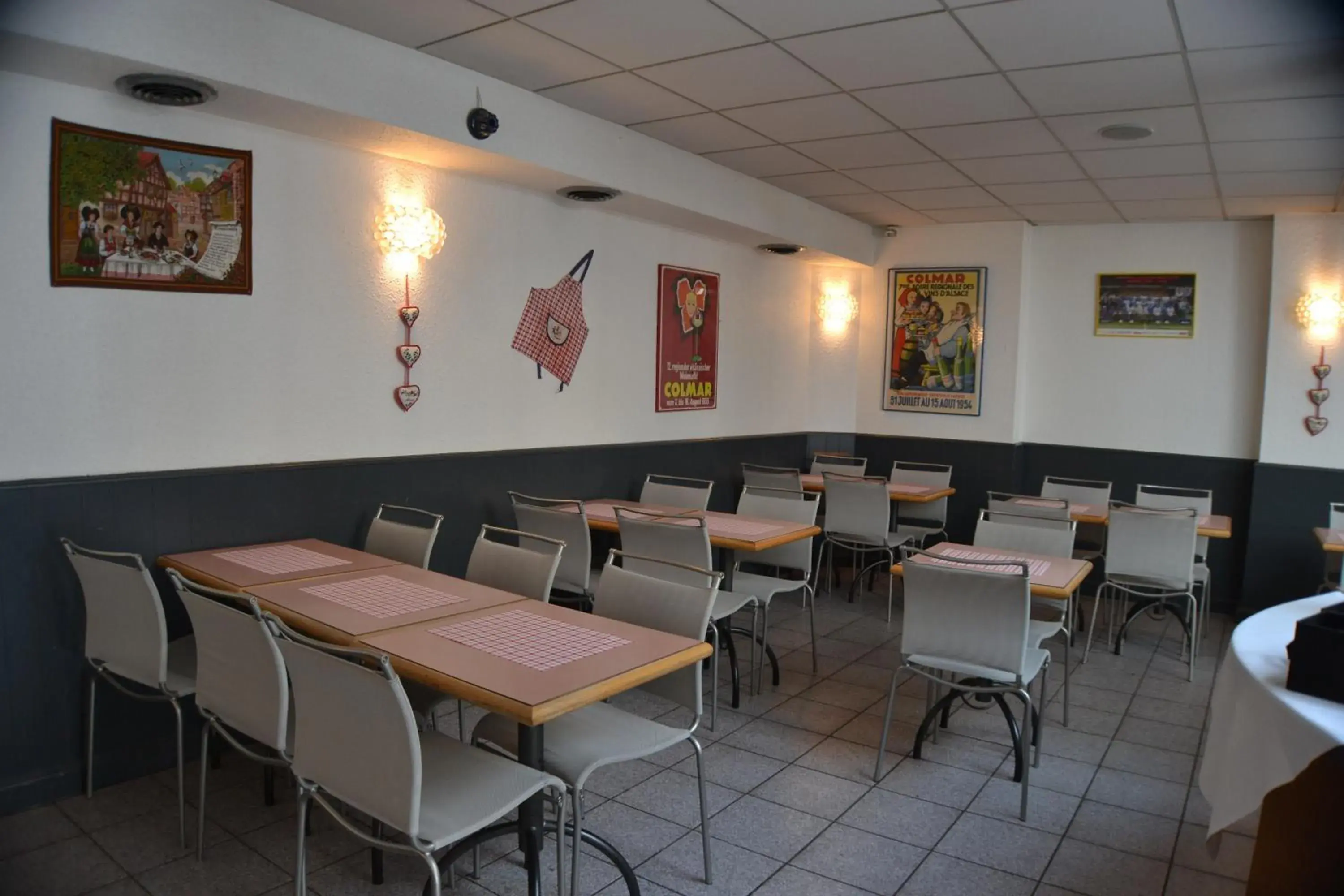 Restaurant/places to eat in Hotel Primo Colmar Centre Restaurant/places to eat in Hotel Primo Colmar Centre