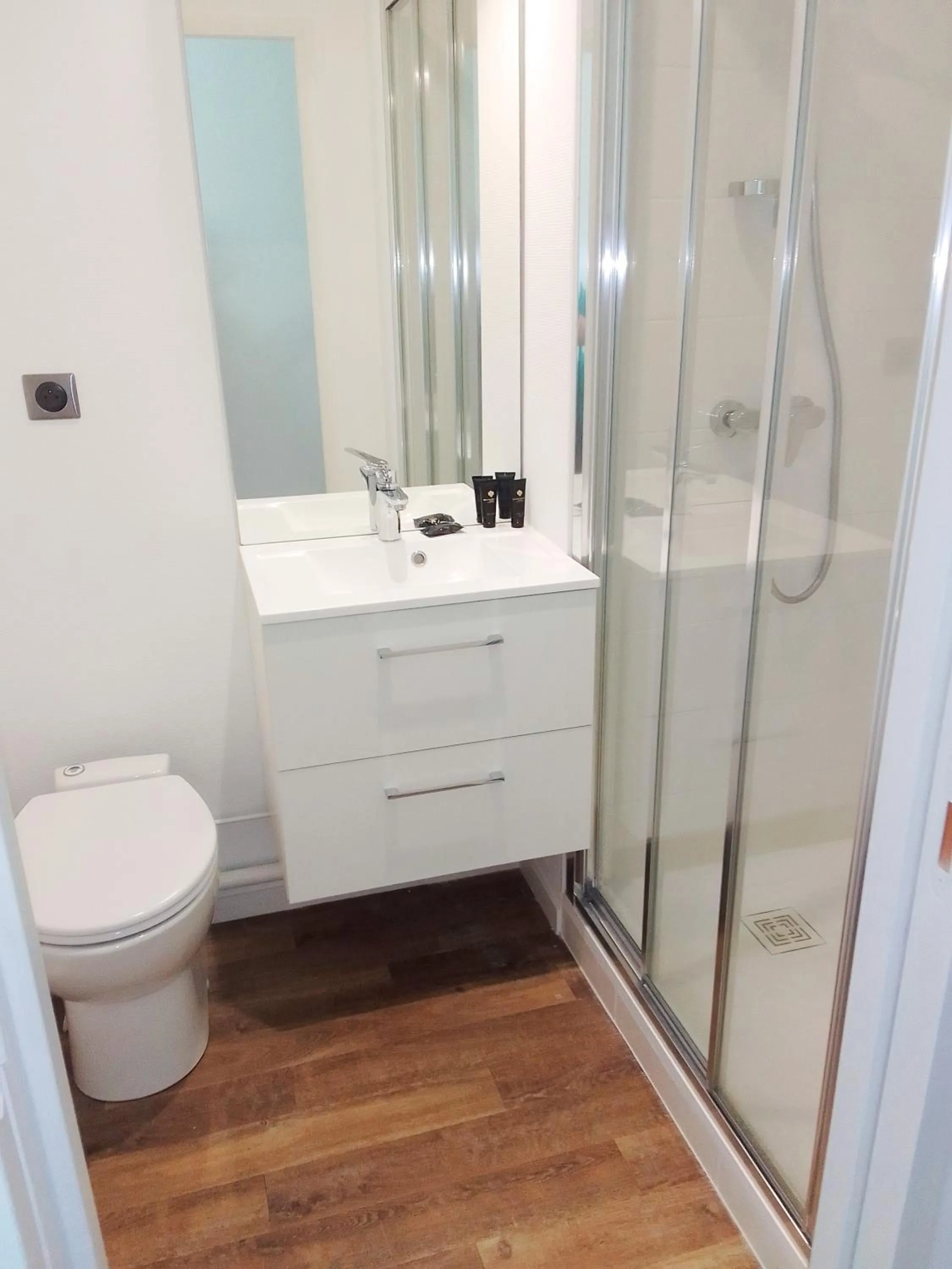 Bathroom in Hotel Le Paddock