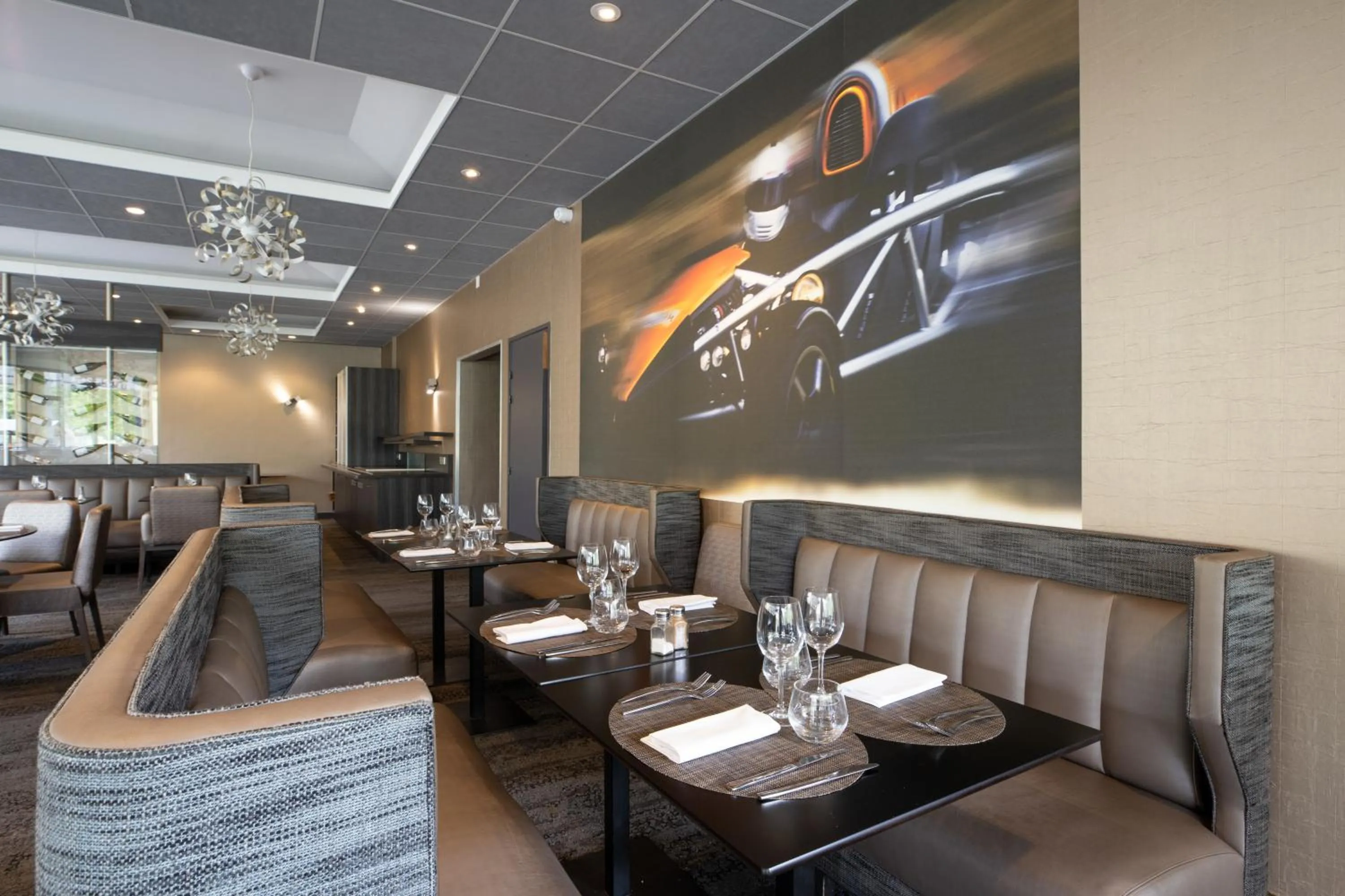 Restaurant/places to eat in Hotel Le Paddock