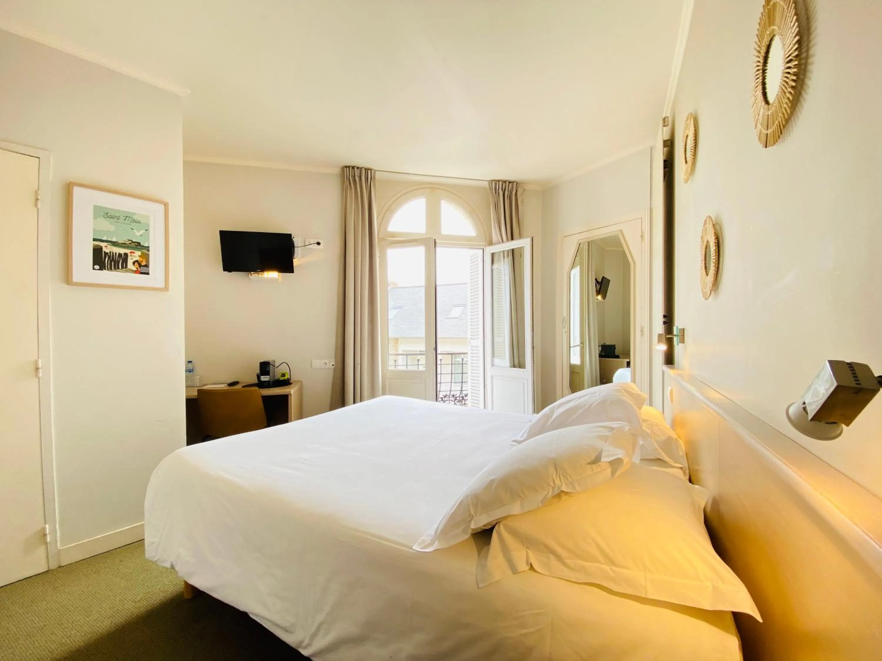 Bedroom, Bed in Hotel du Parc