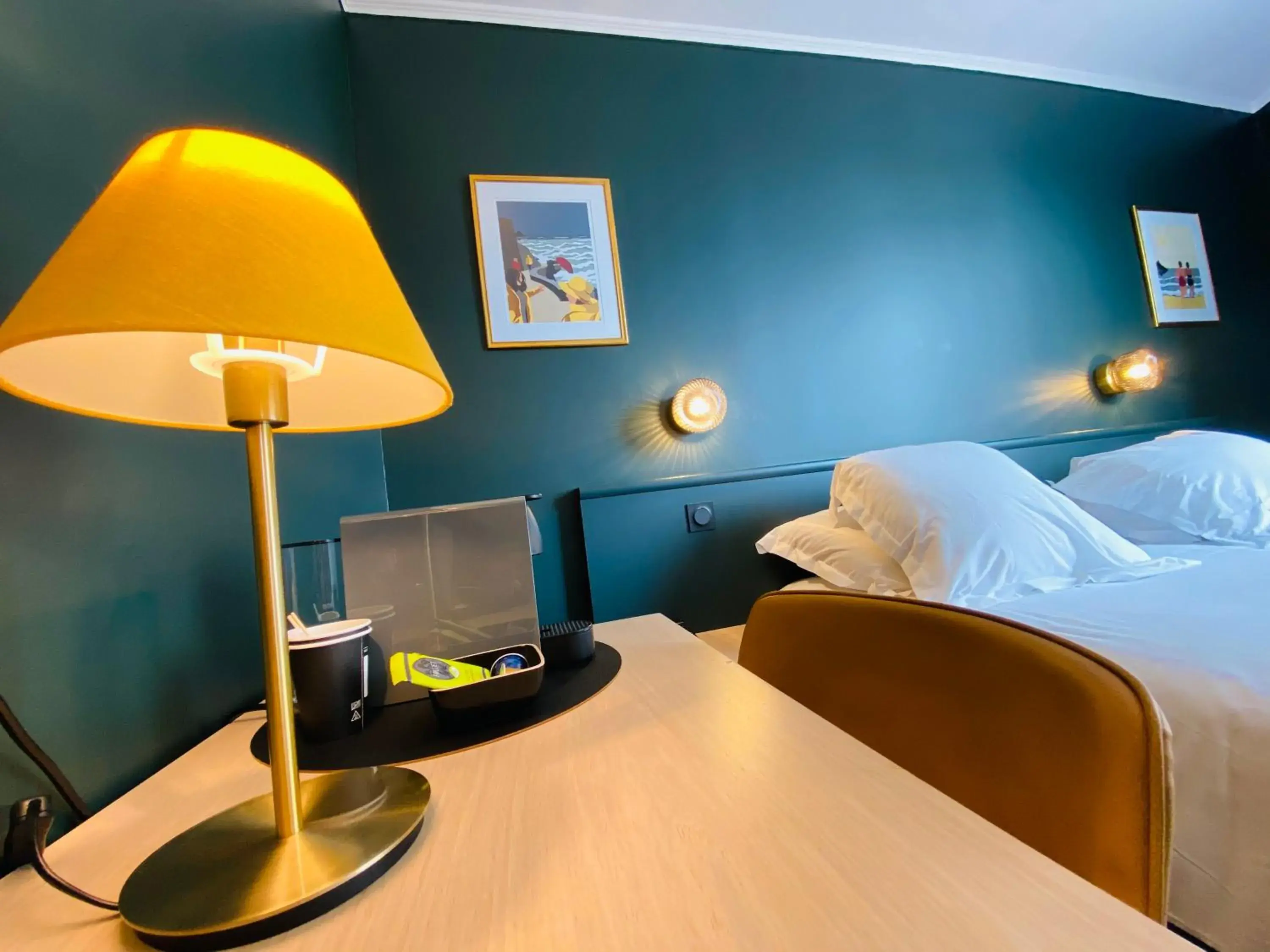 Bedroom, Bed in Hotel du Parc Bedroom, Bed in Hotel du Parc