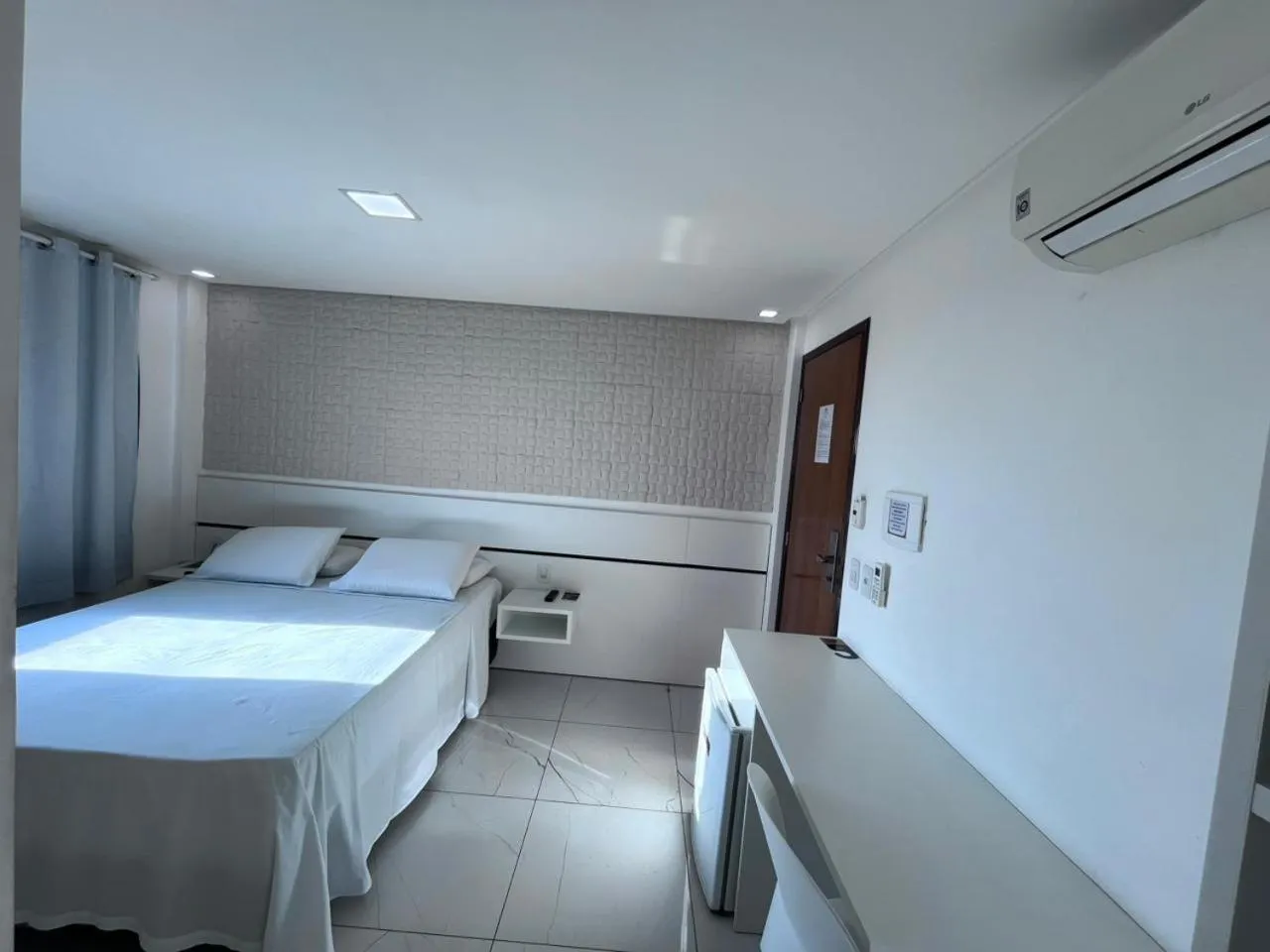 air conditioner, Bed in Goiana Palace Hotel - Fácil Acesso a Fábrica da JEEP, KLABIN, HEMOBRÁS, VIVIX