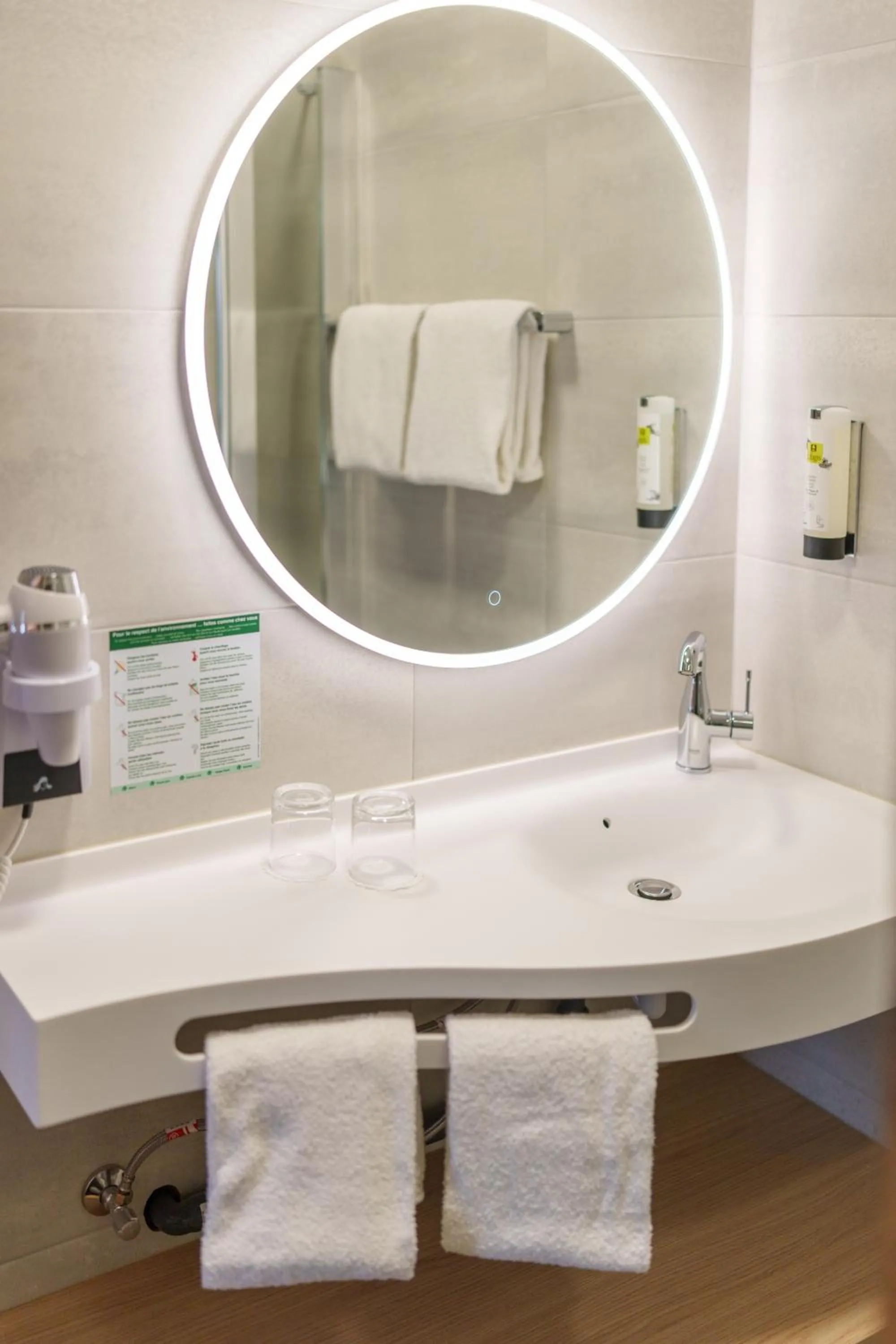 Bathroom in Logis Hôtel Restaurant Ritter'Hoft