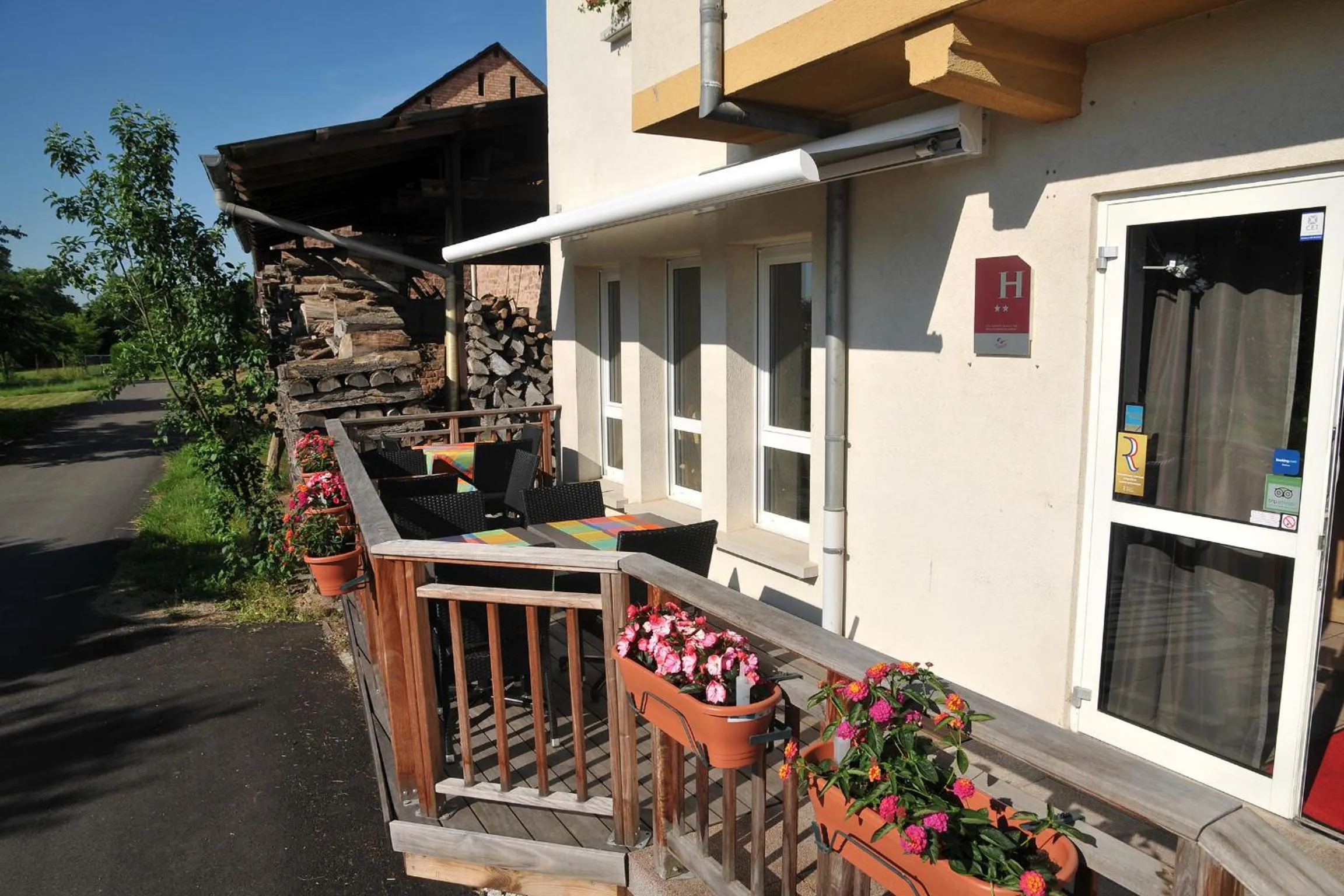 Balcony/Terrace in Logis Hôtel Restaurant Ritter'Hoft