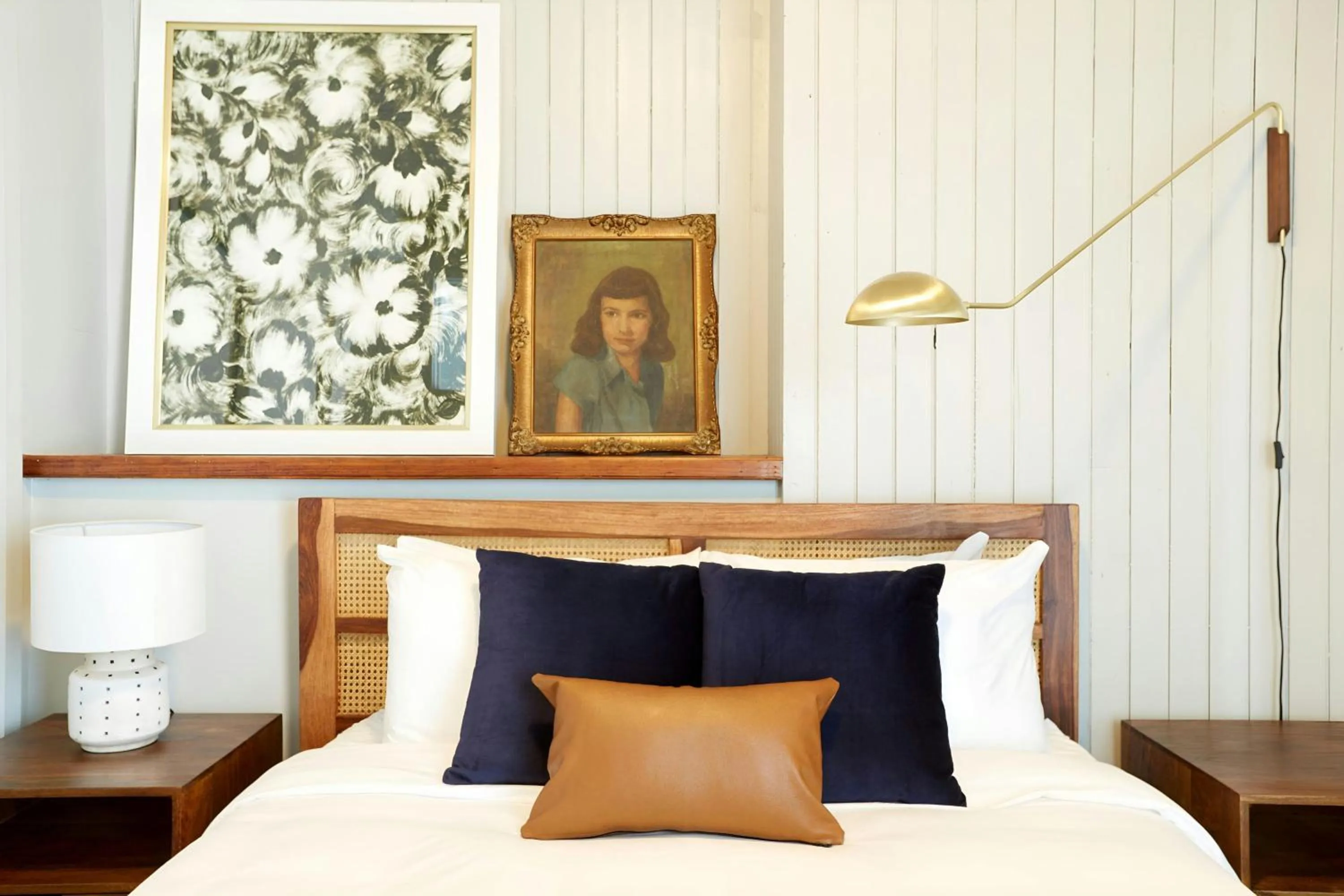 Bedroom, Bed in Sonder by Marriott Bonvoy The Broughton Apartments Historic District