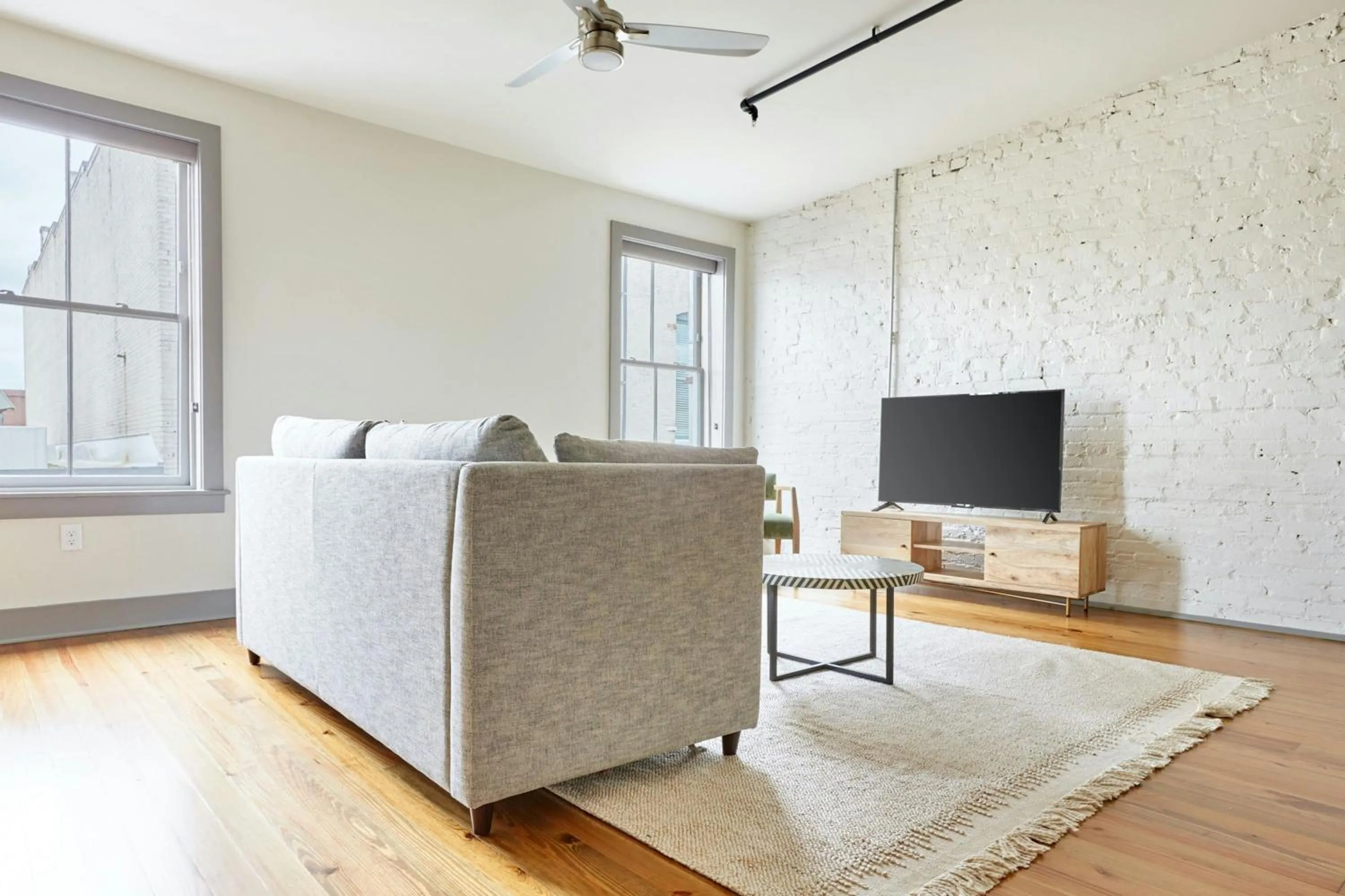 Living room in Sonder by Marriott Bonvoy The Broughton Apartments Historic District