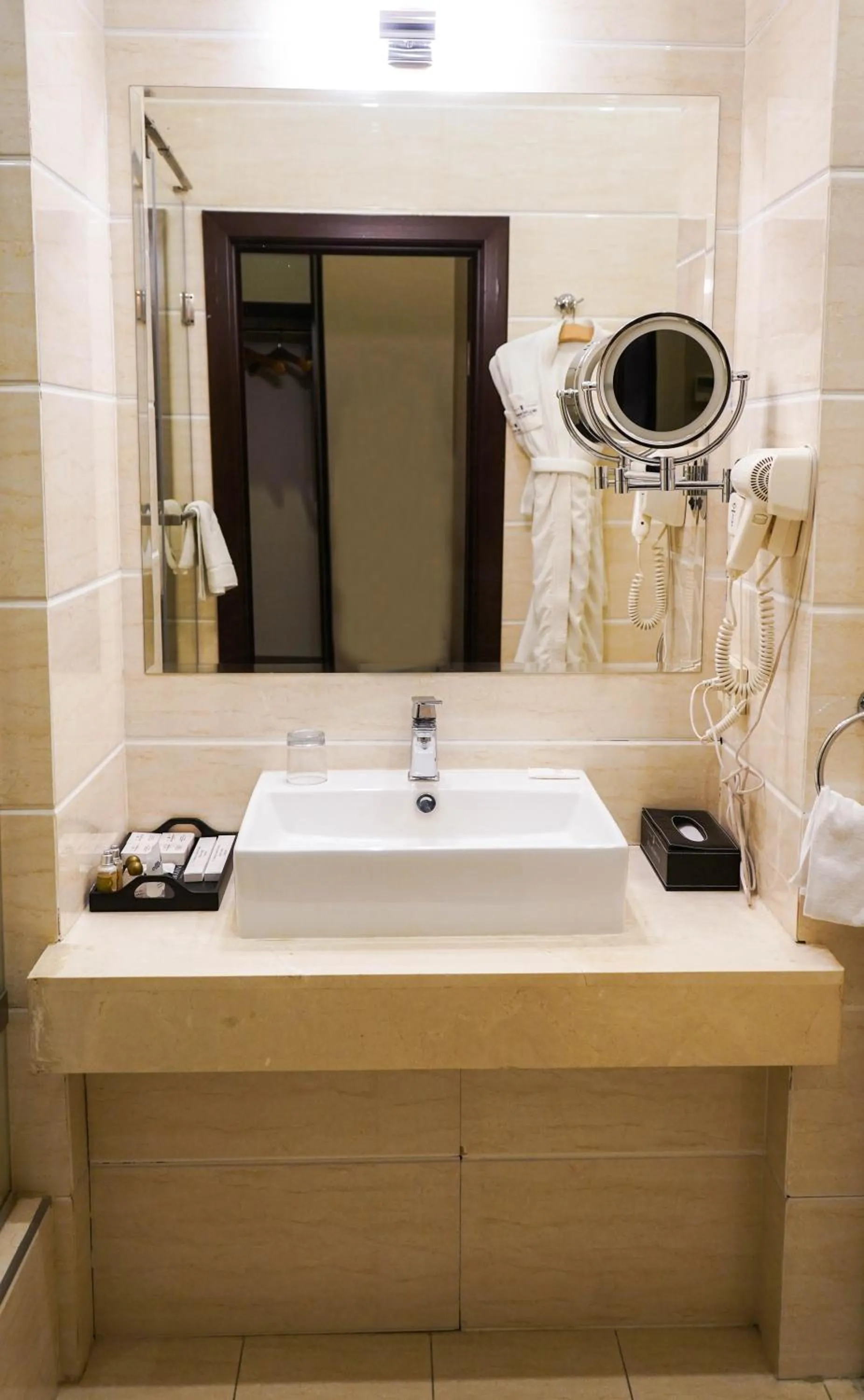 Bathroom in JELSOMINOHotel