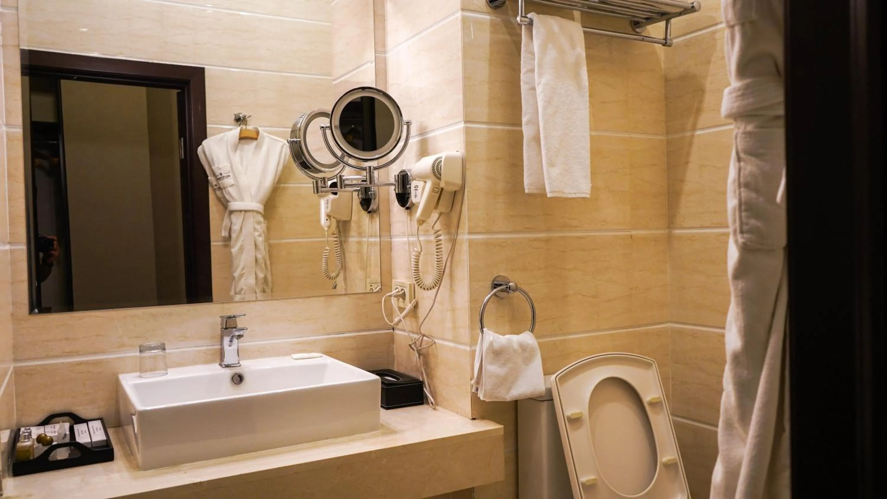 Bathroom in JELSOMINOHotel