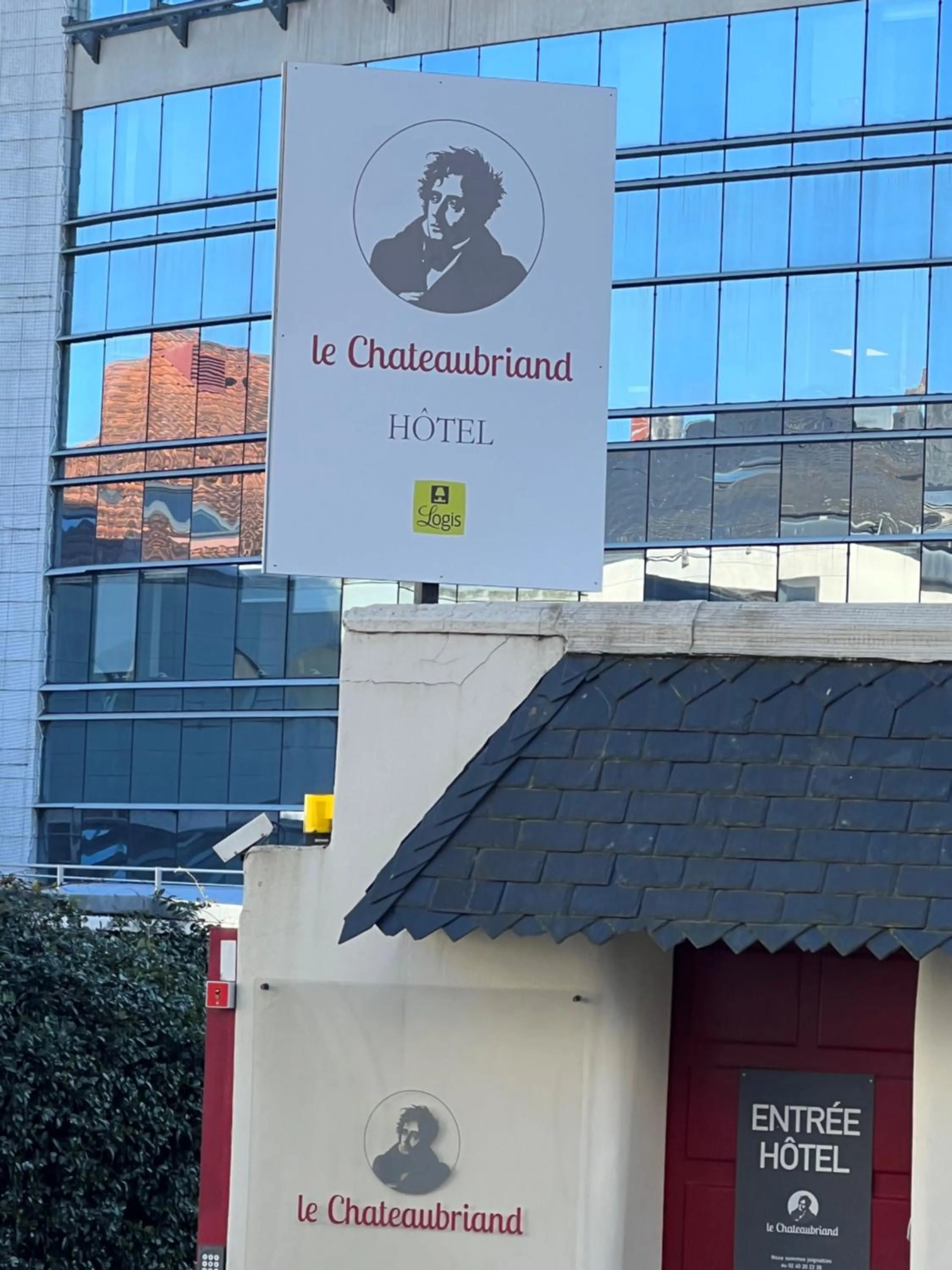 Property building in Logis Hotel Chateaubriand