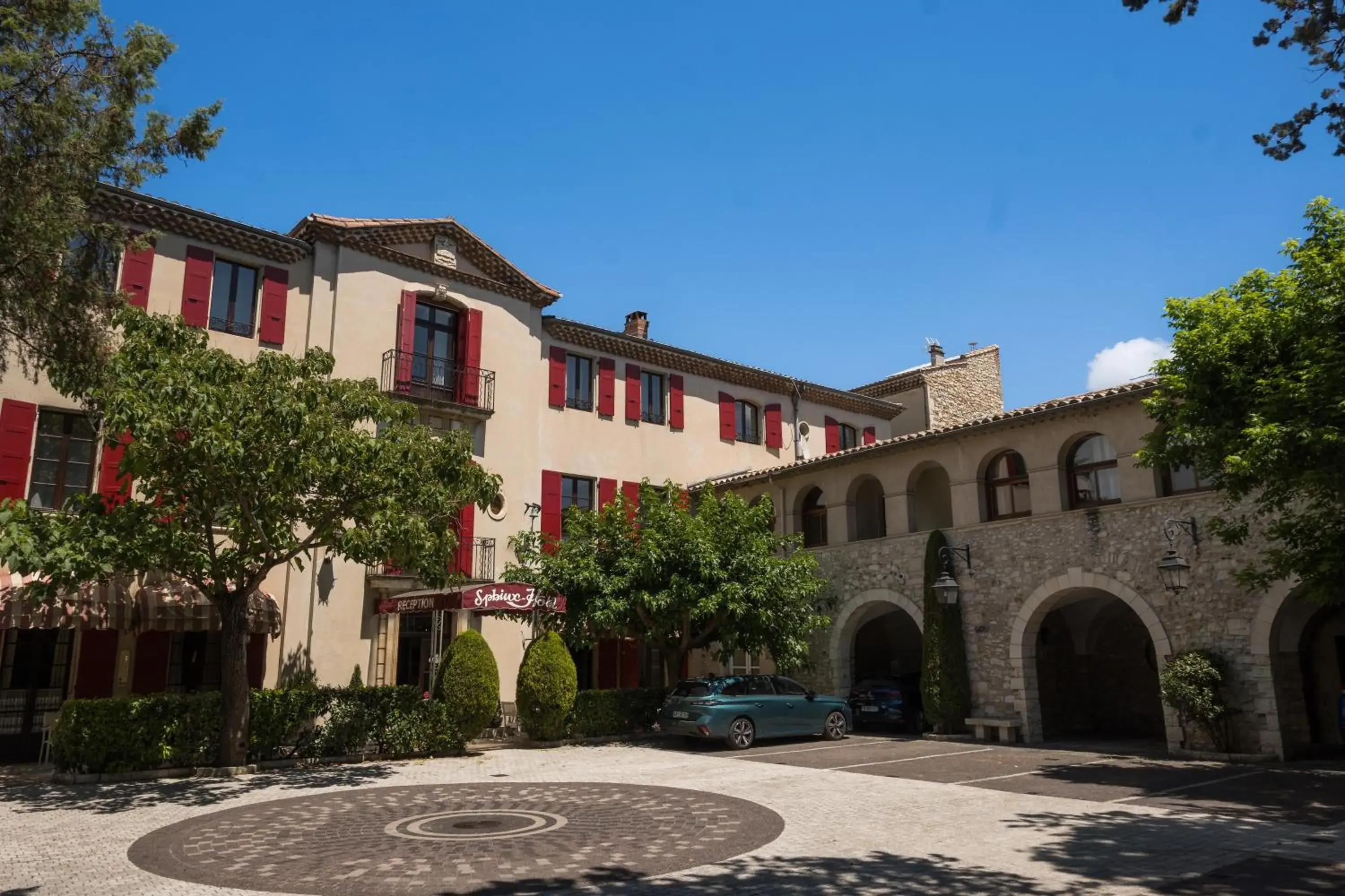 Property building in Cit'Hotel Sphinx - Hotel Property building in Cit'Hotel Sphinx - Hotel