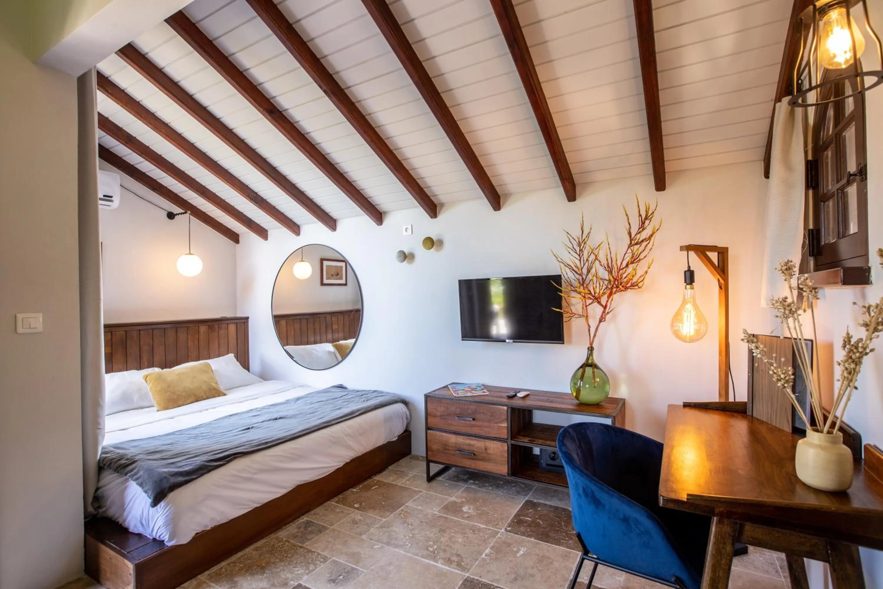 Bed in The Paradise Peak Adults only