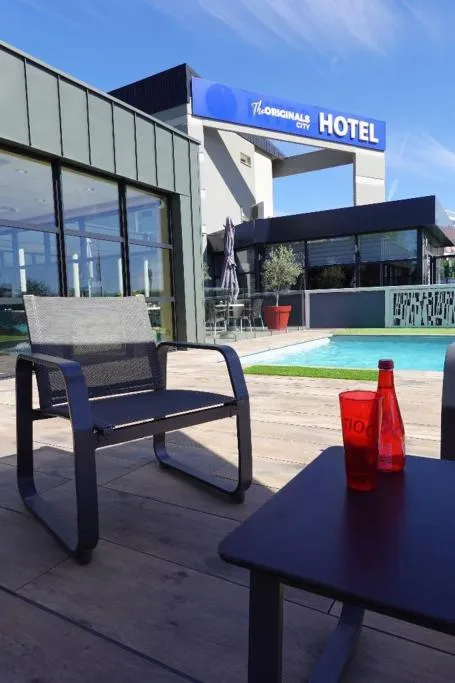 Patio in The Originals City, Hôtel Hélios, Roanne Nord