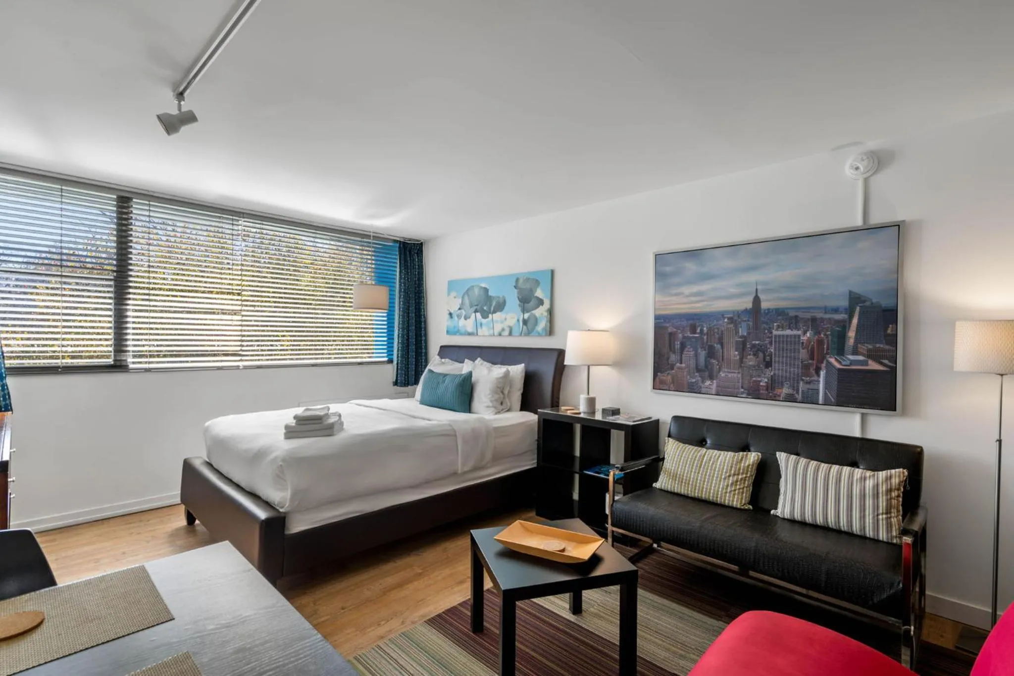 Bed in Studios On 25th by BCA Furnished Apartments