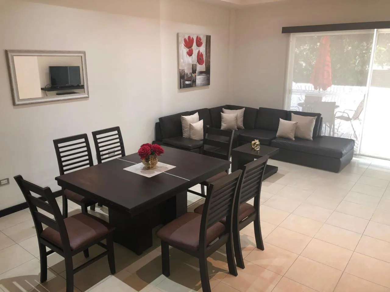 Living room in San Pedro Hotel, 5ta Avenida