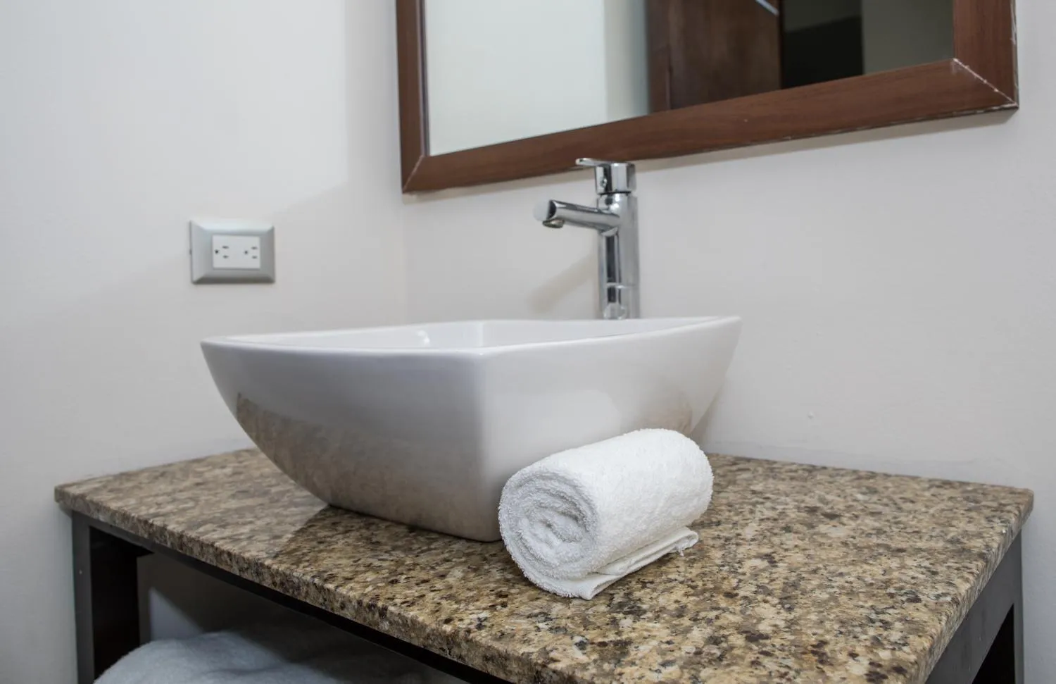 Bathroom in San Pedro Hotel, 5ta Avenida