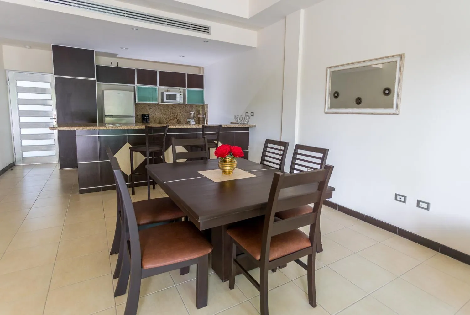 Dining area in San Pedro Hotel, 5ta Avenida