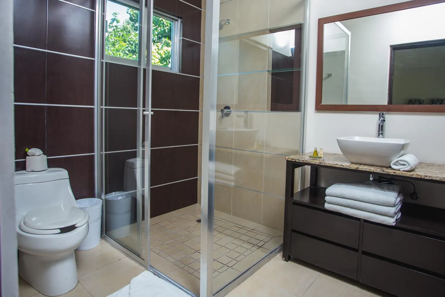 Bathroom in San Pedro Hotel, 5ta Avenida