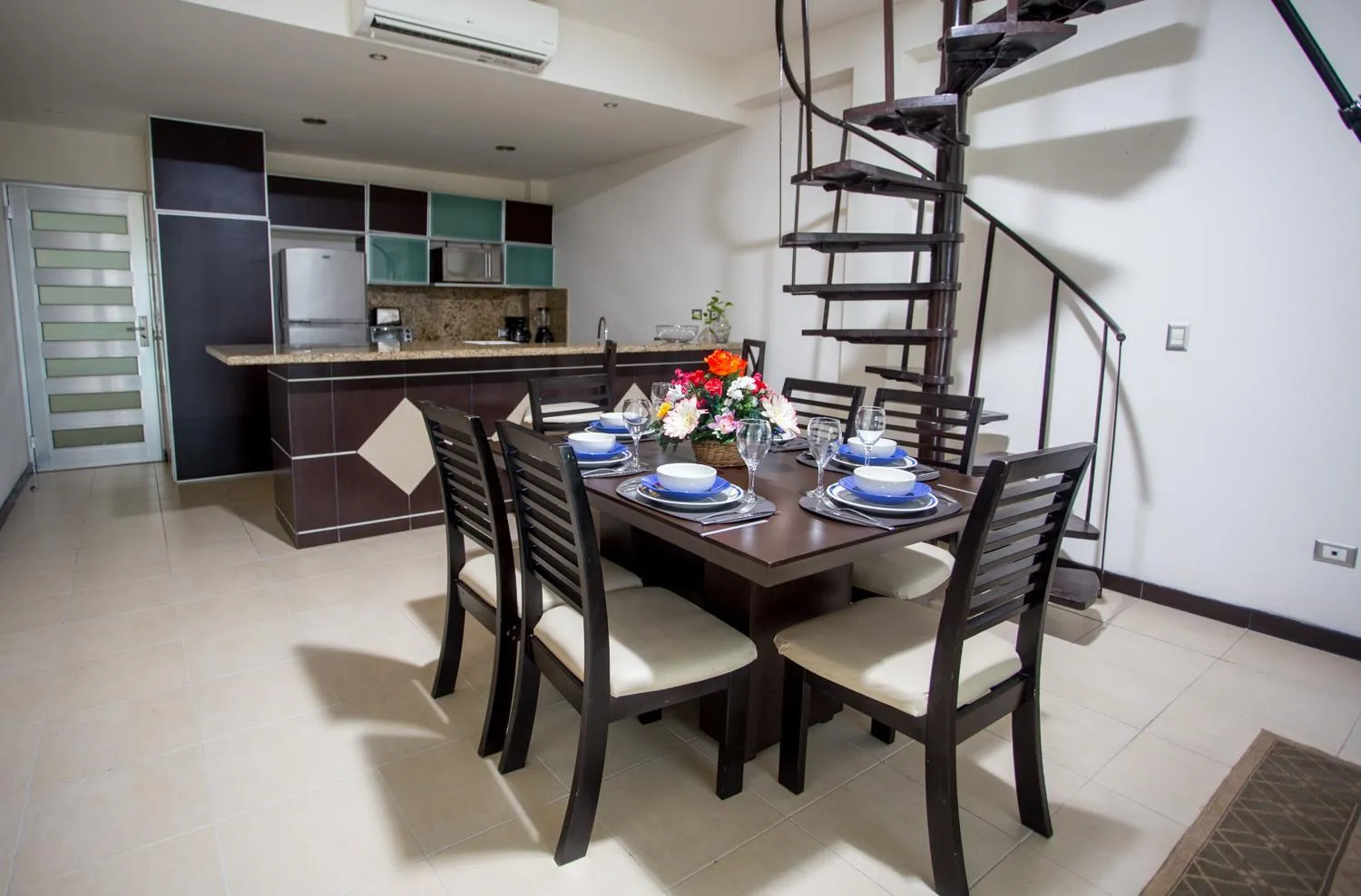 Dining area in San Pedro Hotel, 5ta Avenida